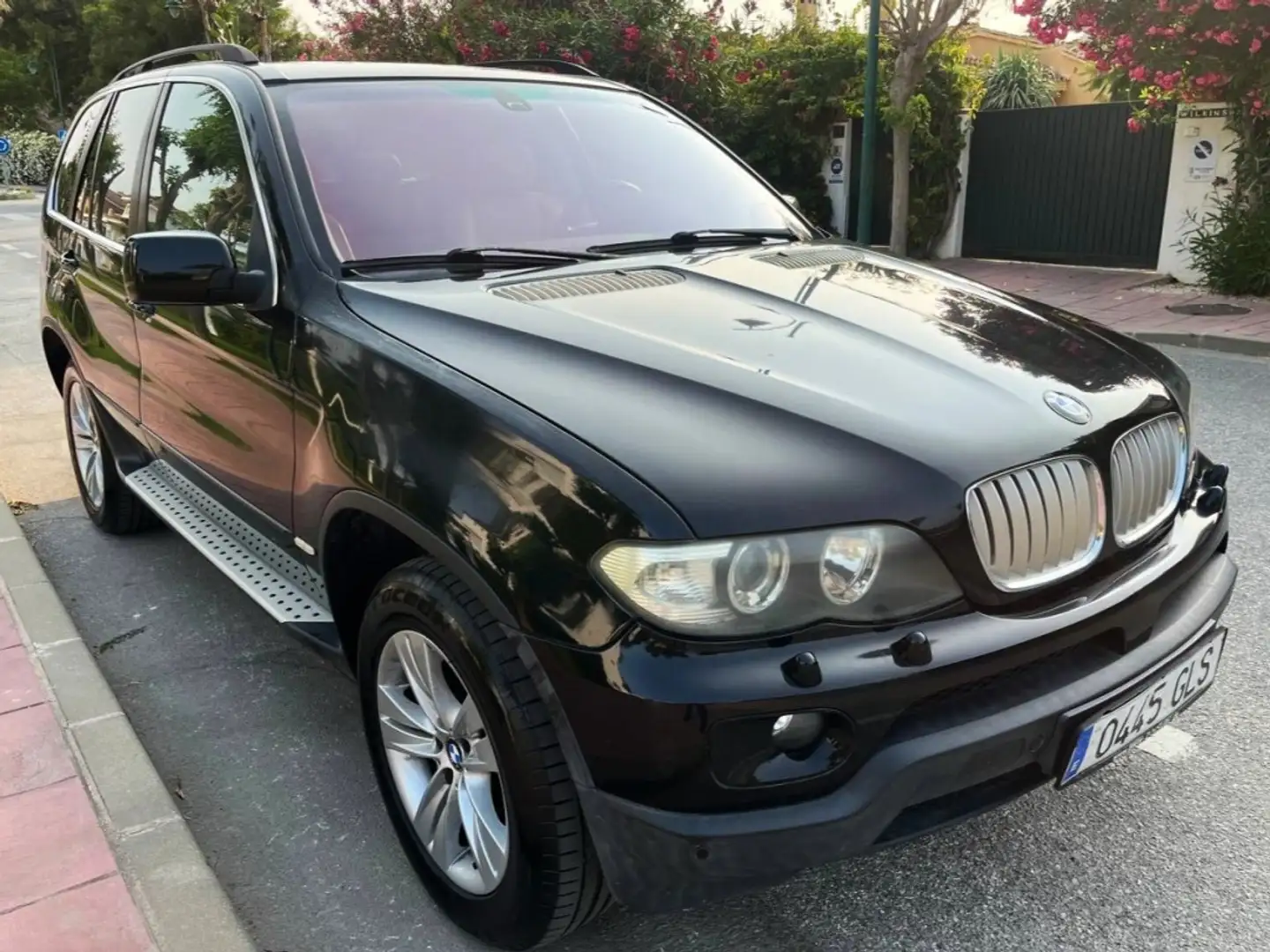 BMW X5 4.4i Aut. Negro - 2