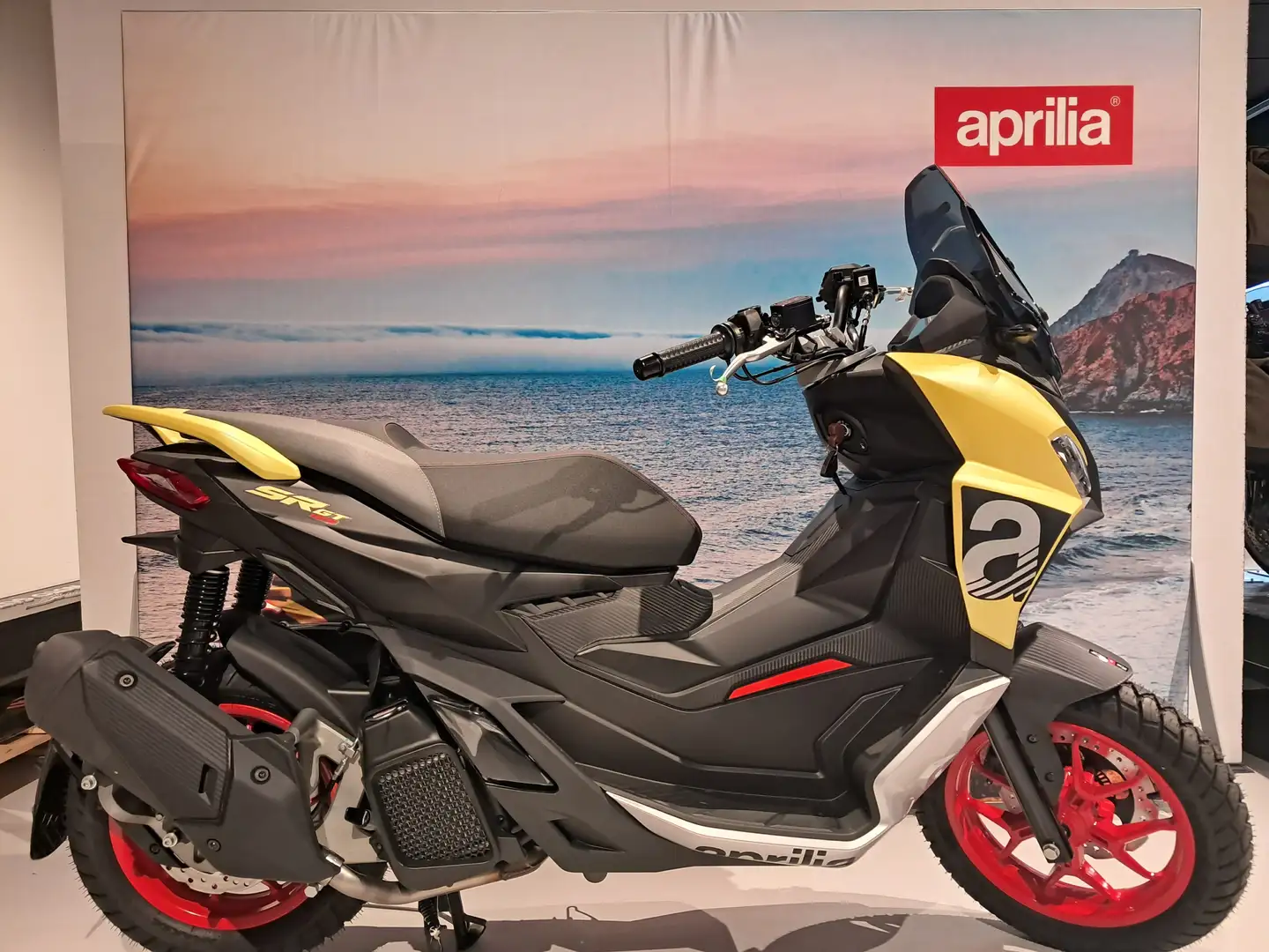 Aprilia SR GT 125 Sport ABS Auriu - 1