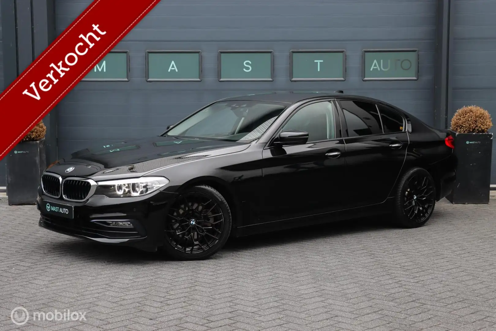BMW 520 5-serie 520i Executive | Sport | LED | Navi | NAP Negru - 1