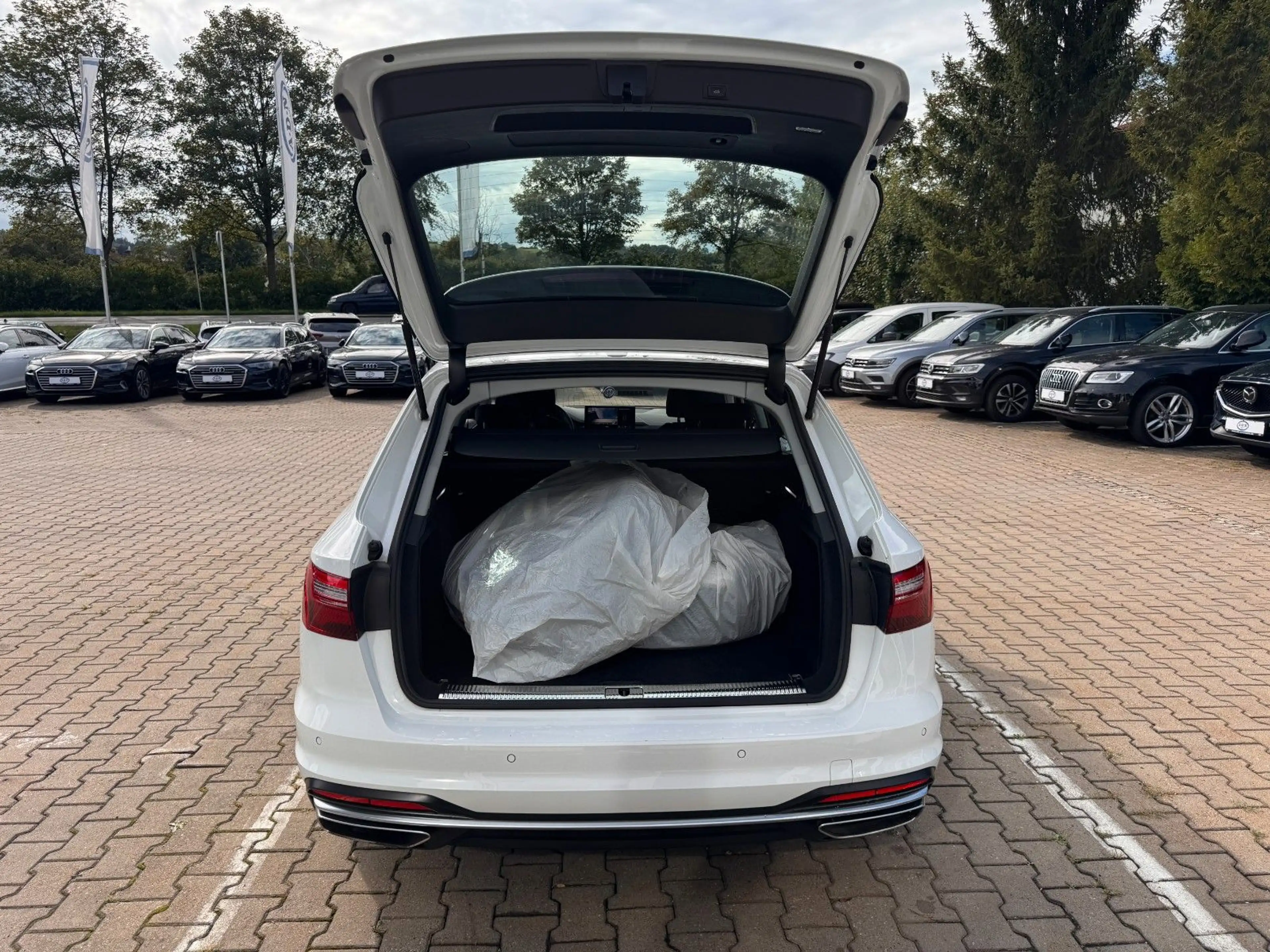 Audi A4 Avant 35 TDI advanced *1.Hand*8fach*HUD* — photo 14