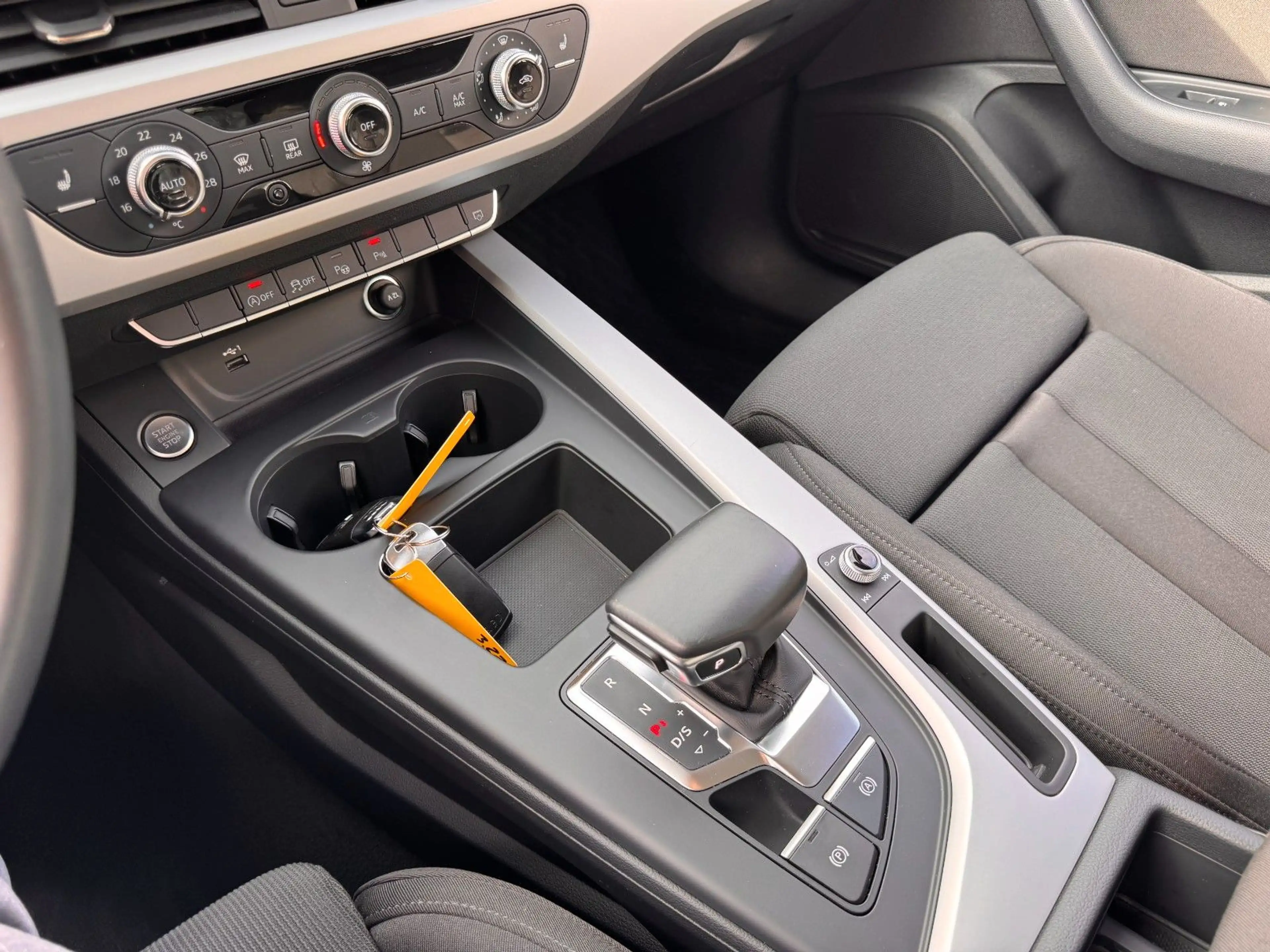 Audi A4 Avant 35 TDI advanced *1.Hand*8fach*HUD* — photo 13