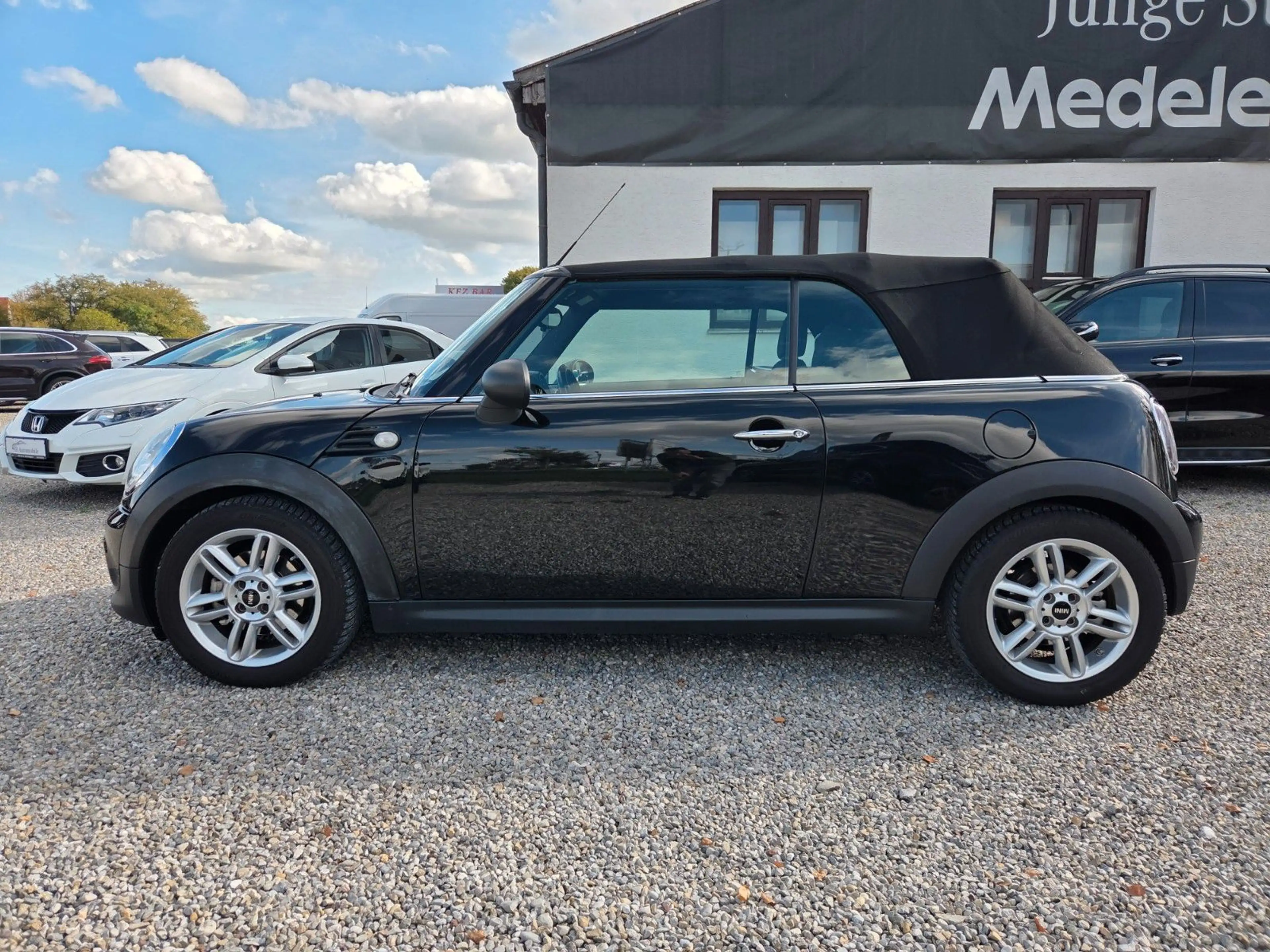 MINI One Cabrio ONE 1.6 Cabrio Klima*PDC*Sitzh*Fernlichtassiste — photo 13