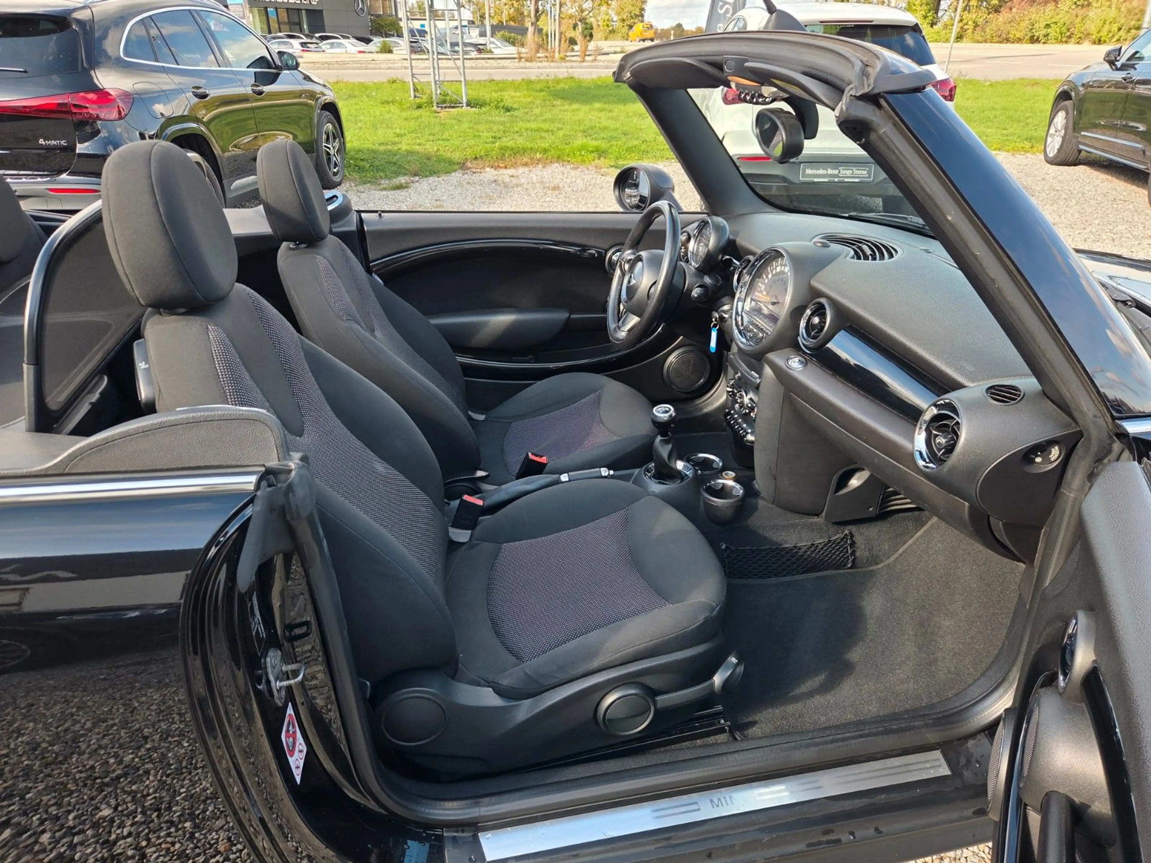 MINI One Cabrio ONE 1.6 Cabrio Klima*PDC*Sitzh*Fernlichtassiste — photo 17