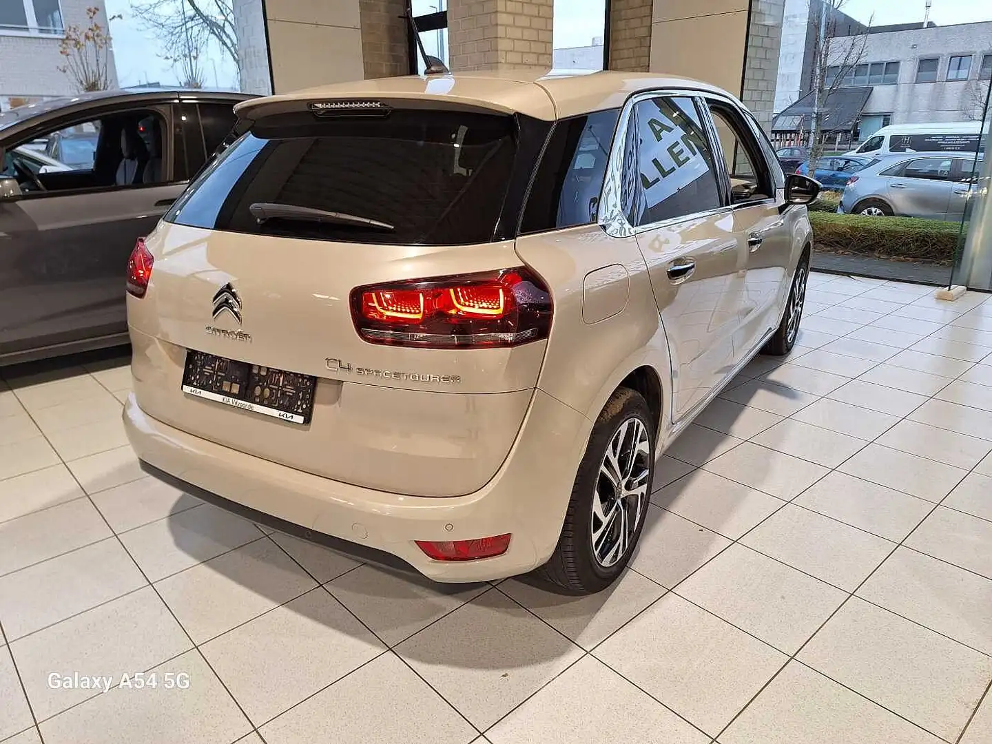Citroen C4 SpaceTourer 2019 - AUTOMATIC - 12M WARRANTY - NEW CONDITION - Beige - 2