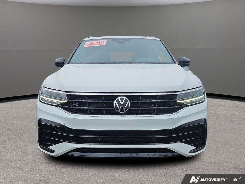 2023 Volkswagen Tiguan Comfortline R-Line Black Edition | Locally Owned! — снимка 1