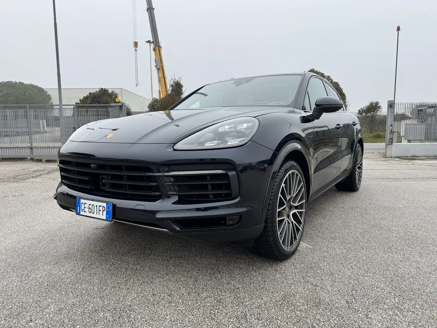 Porsche Cayenne Coupe 3.0 e-hybrid 5p.ti tiptronic Full Bleu - 1
