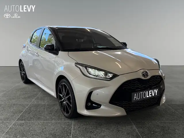 Toyota Yaris view 8