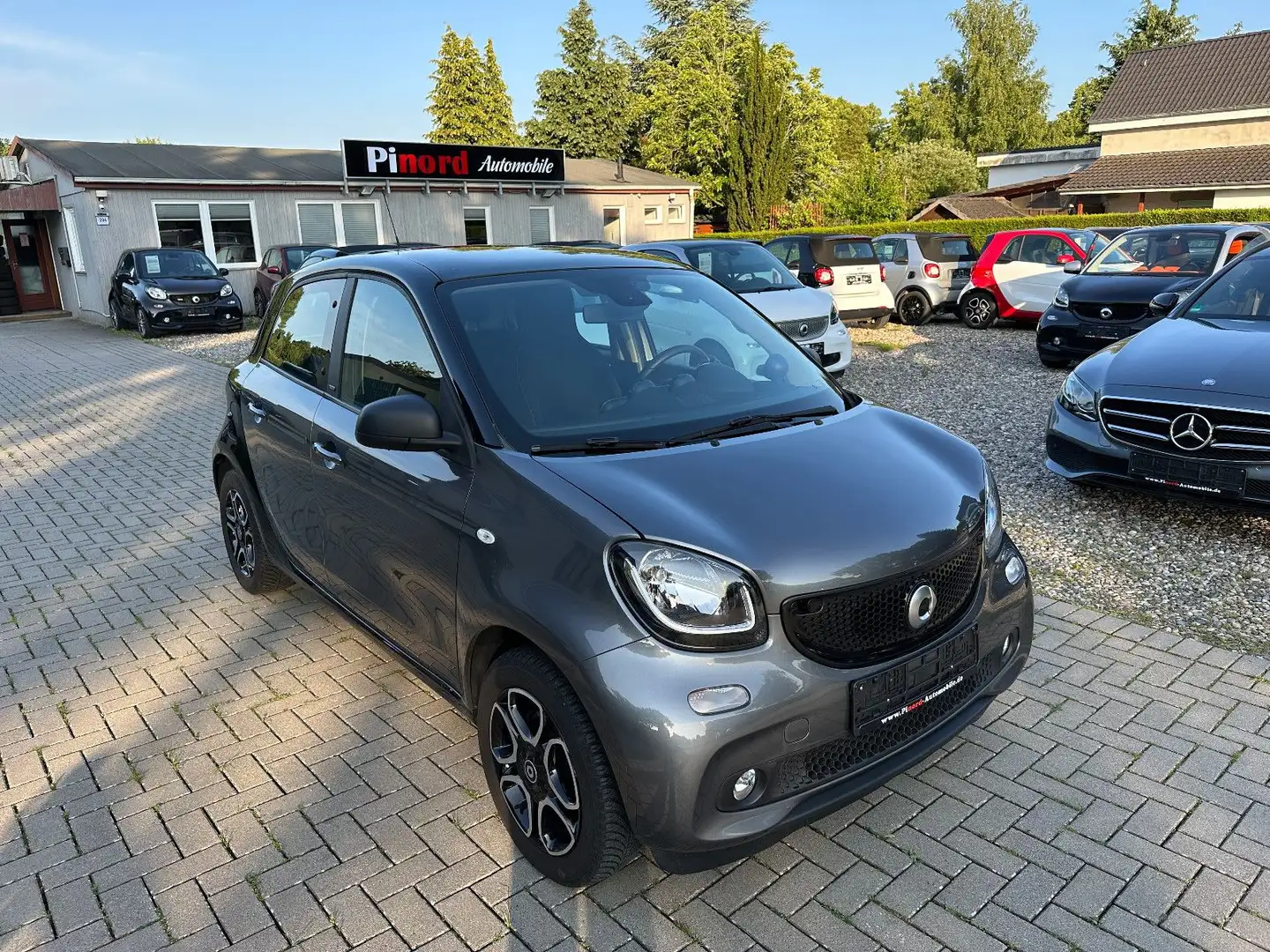 smart forFour Passion LED-NAVI-PANO-90PS-PDC-S.HEIZ Grau - 1