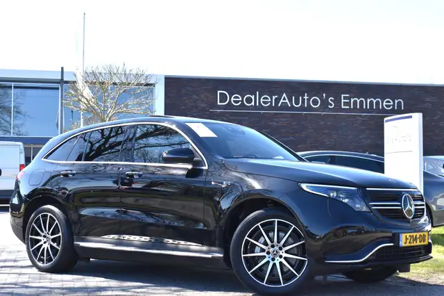 Mercedes-Benz EQC 400 4MATIC AMG 80 kWh ECC LED NAVI