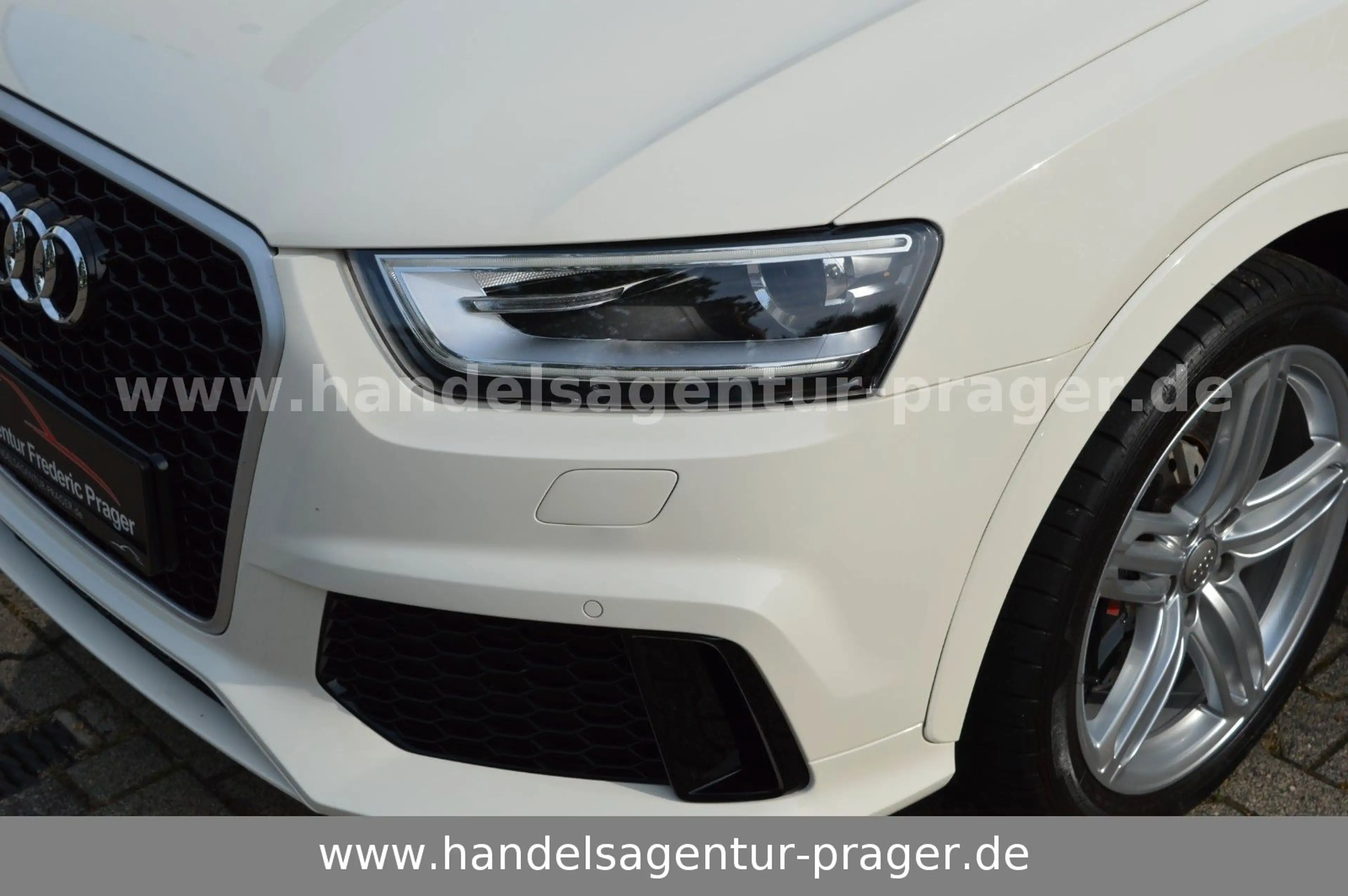 Audi RS Q3 RS Q3 2.5 TFSI quattro — photo 4