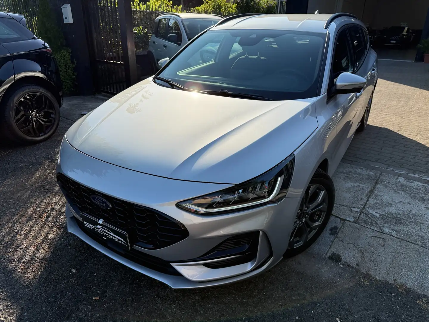 Ford Focus 1.0 EcoBoost Hybrid 125 CV SW ST-Line X Argento - 2