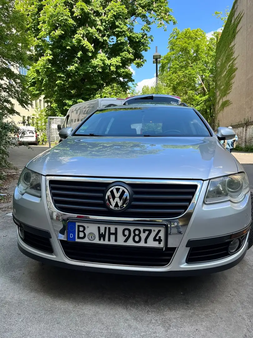 Volkswagen Passat 2.0 TDI DPF DSG Highline - 2