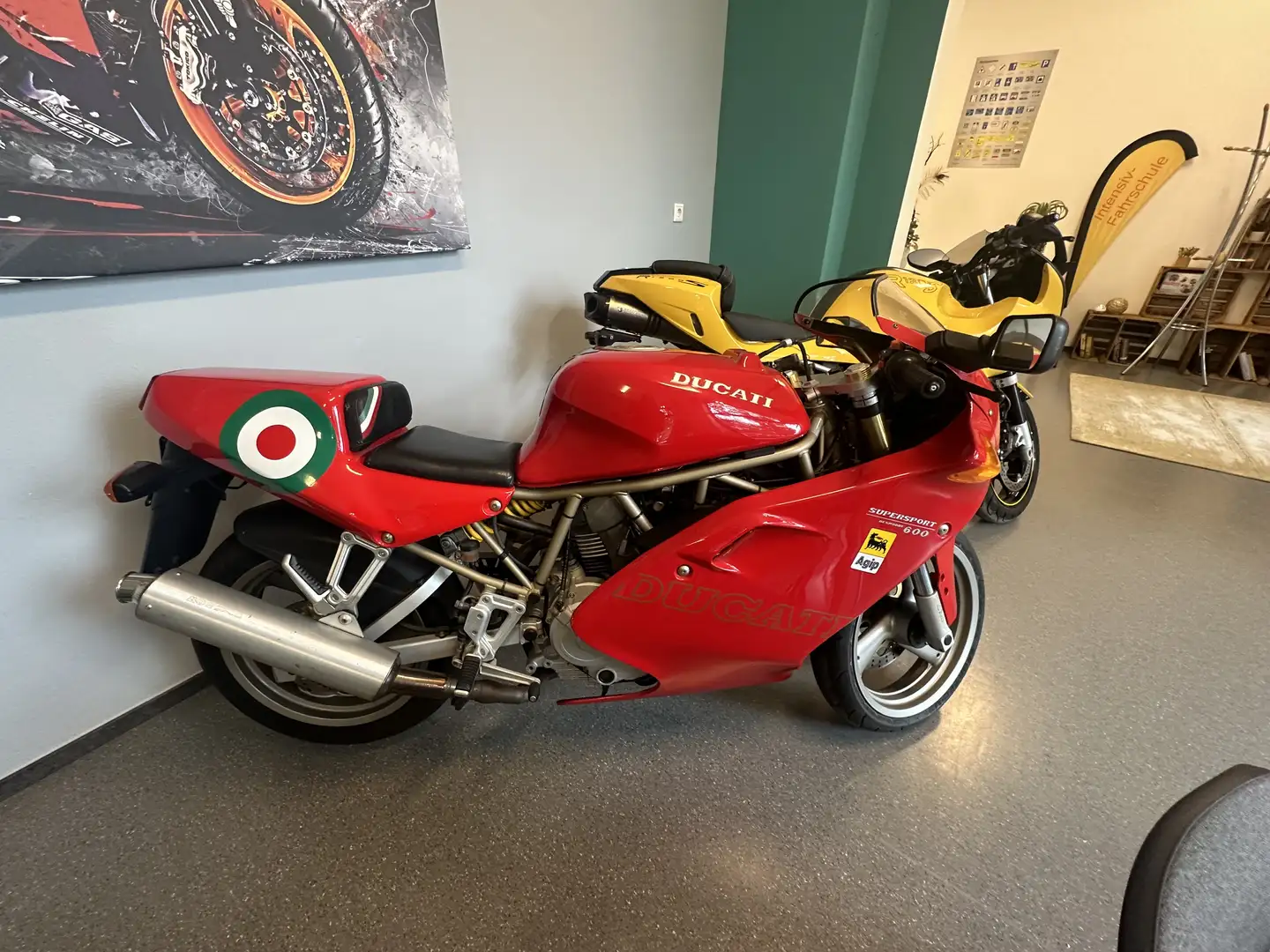Ducati 600 SS - 2