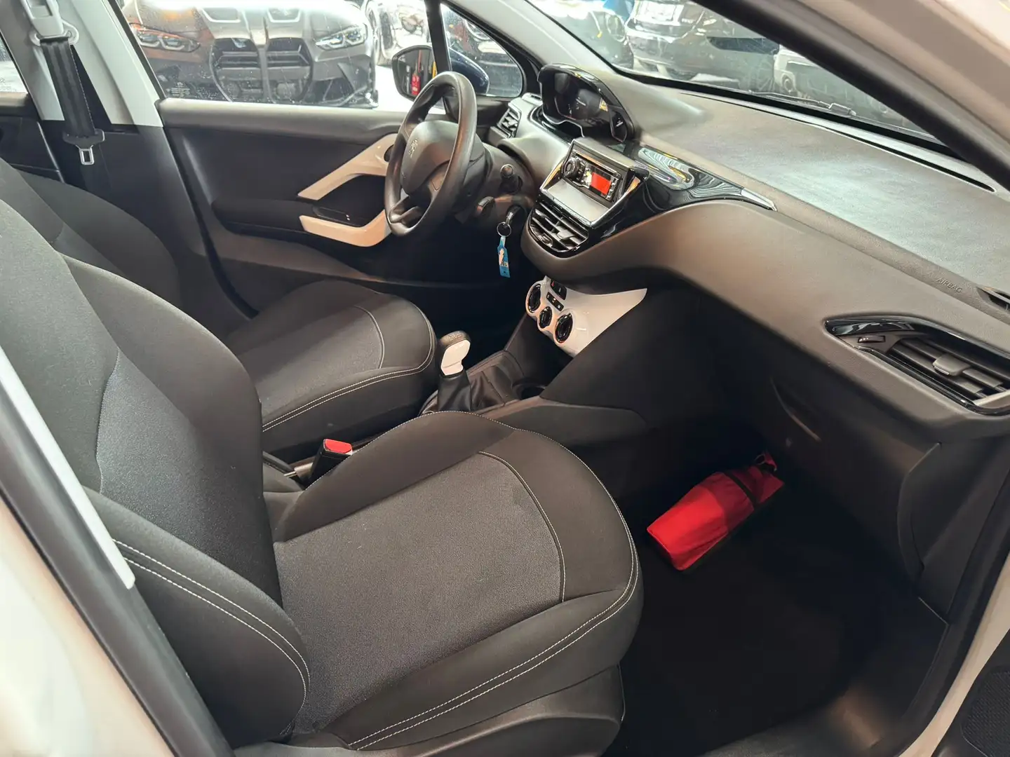 Peugeot 208 LIKE 1.2i-44.297 KM ! A/C - BLUETOOTH - MEDIA/TEL Blanc - 2