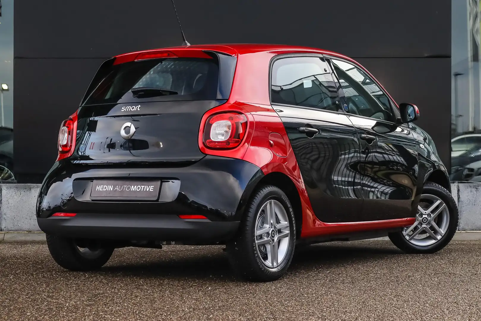 smart forFour EQ Essential 18 kWh Nero - 2
