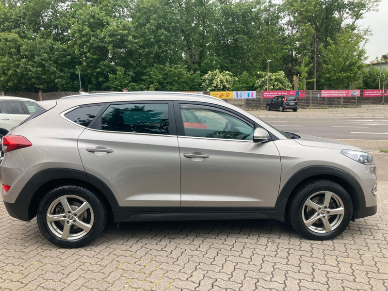 Hyundai TUCSON Style 4WD-Automatik-Euro 6 — photo 9