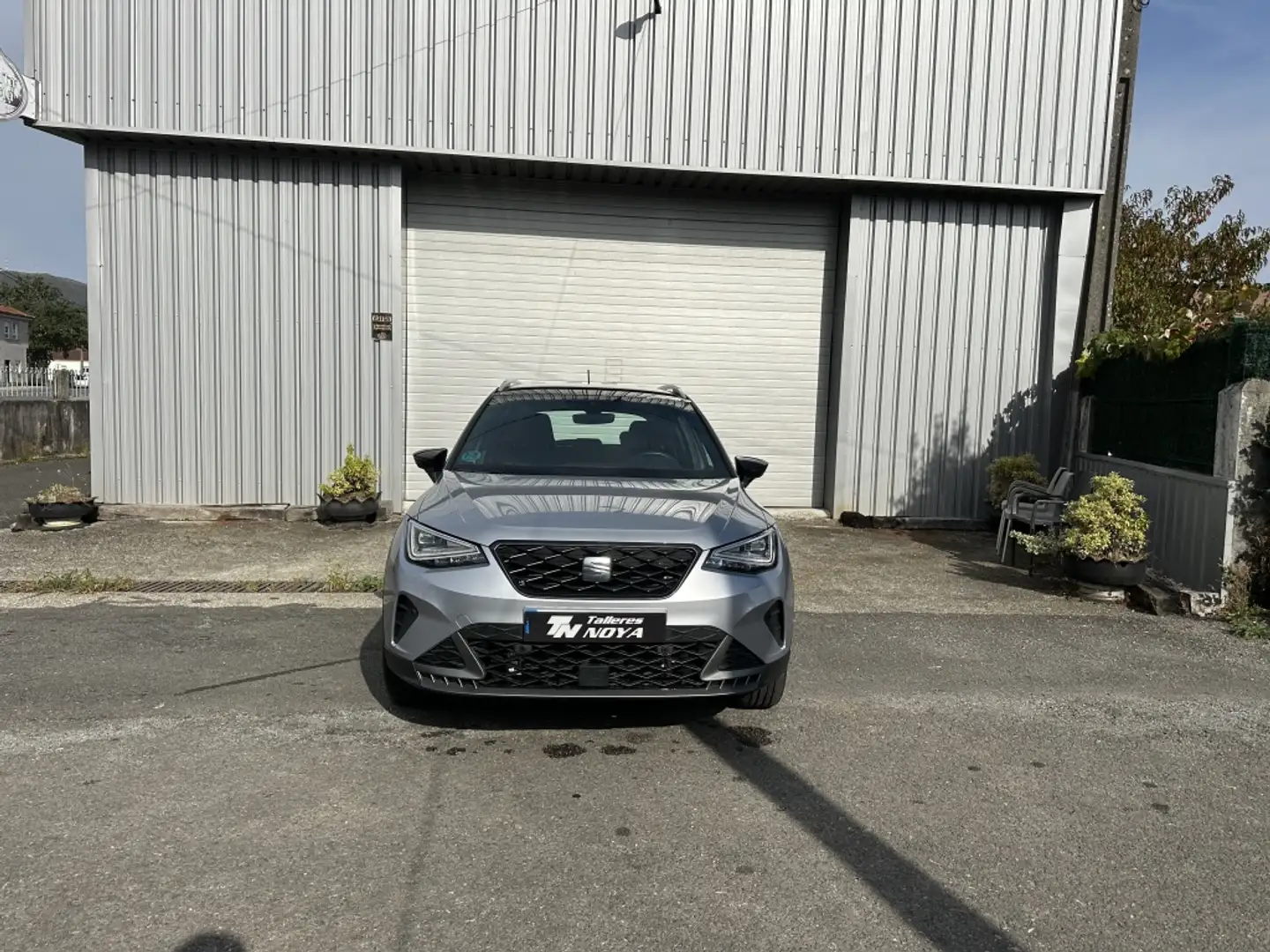 SEAT Arona 1.0 TSI S&S FR XM 115 Gris - 2