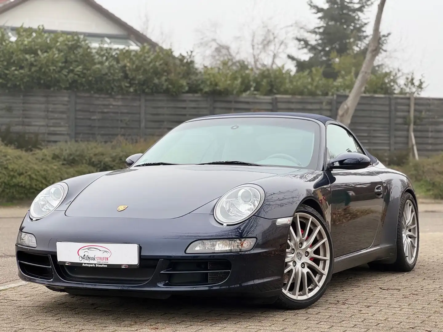 Porsche 911 Carrera S Cabrio /63.275Km/ 3.8 Ltr 355 Ps / Blau - 2