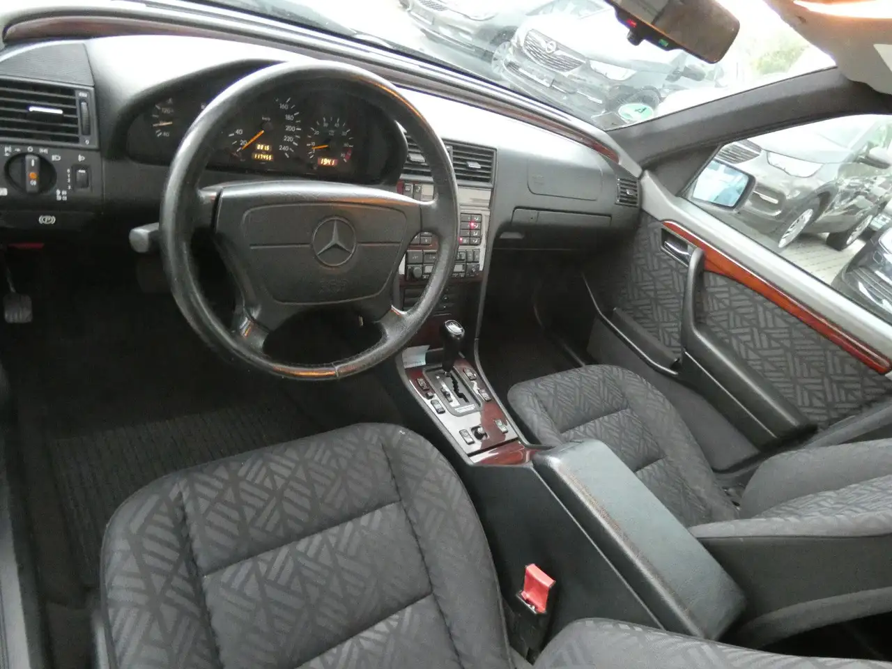 Mercedes-Benz C 180 Kima /Servo/alles Orginale zustand, foto 10