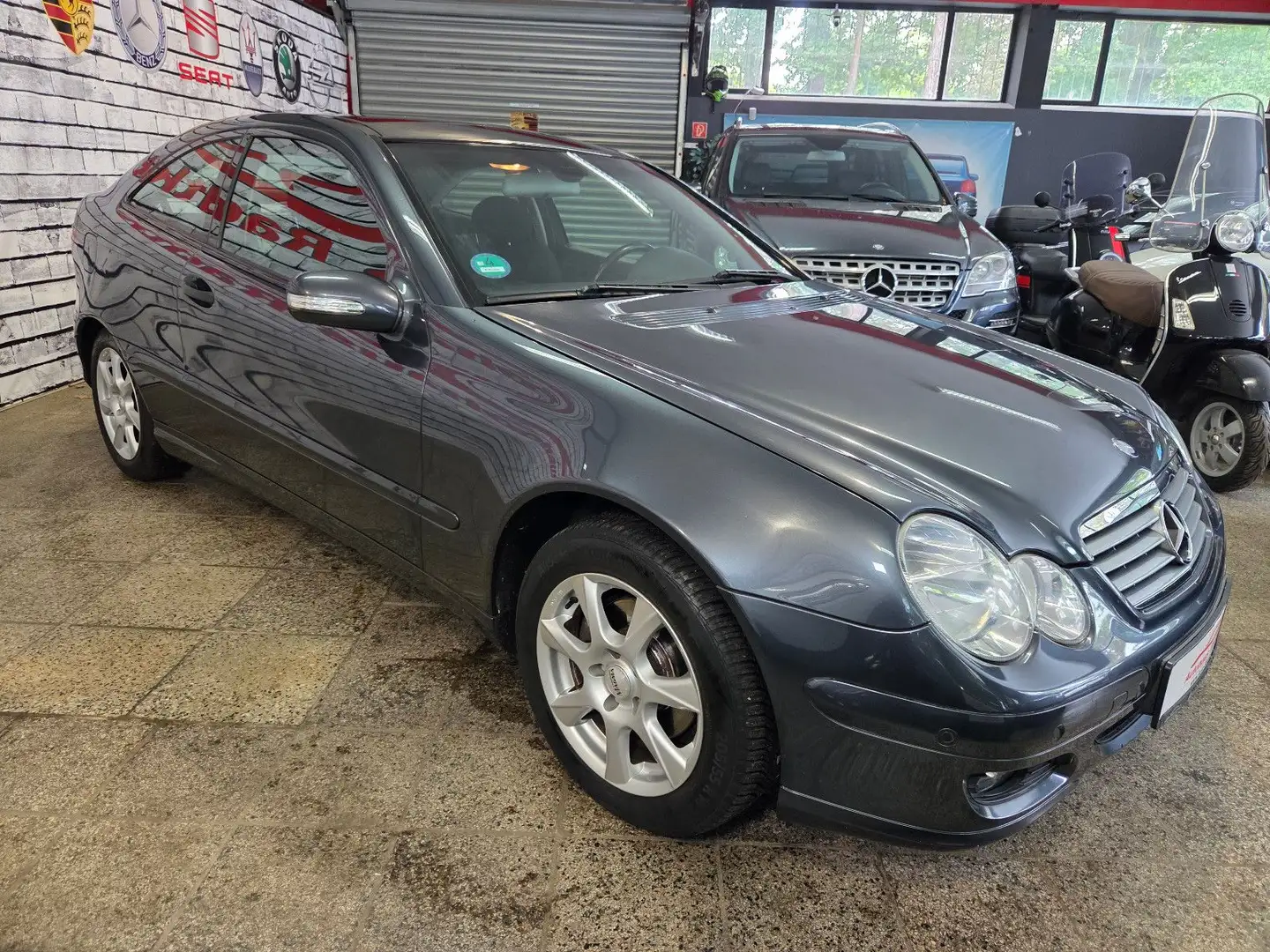 Mercedes-Benz C 180 Sportcoupe *Tüv & Service NEU* Gri - 2