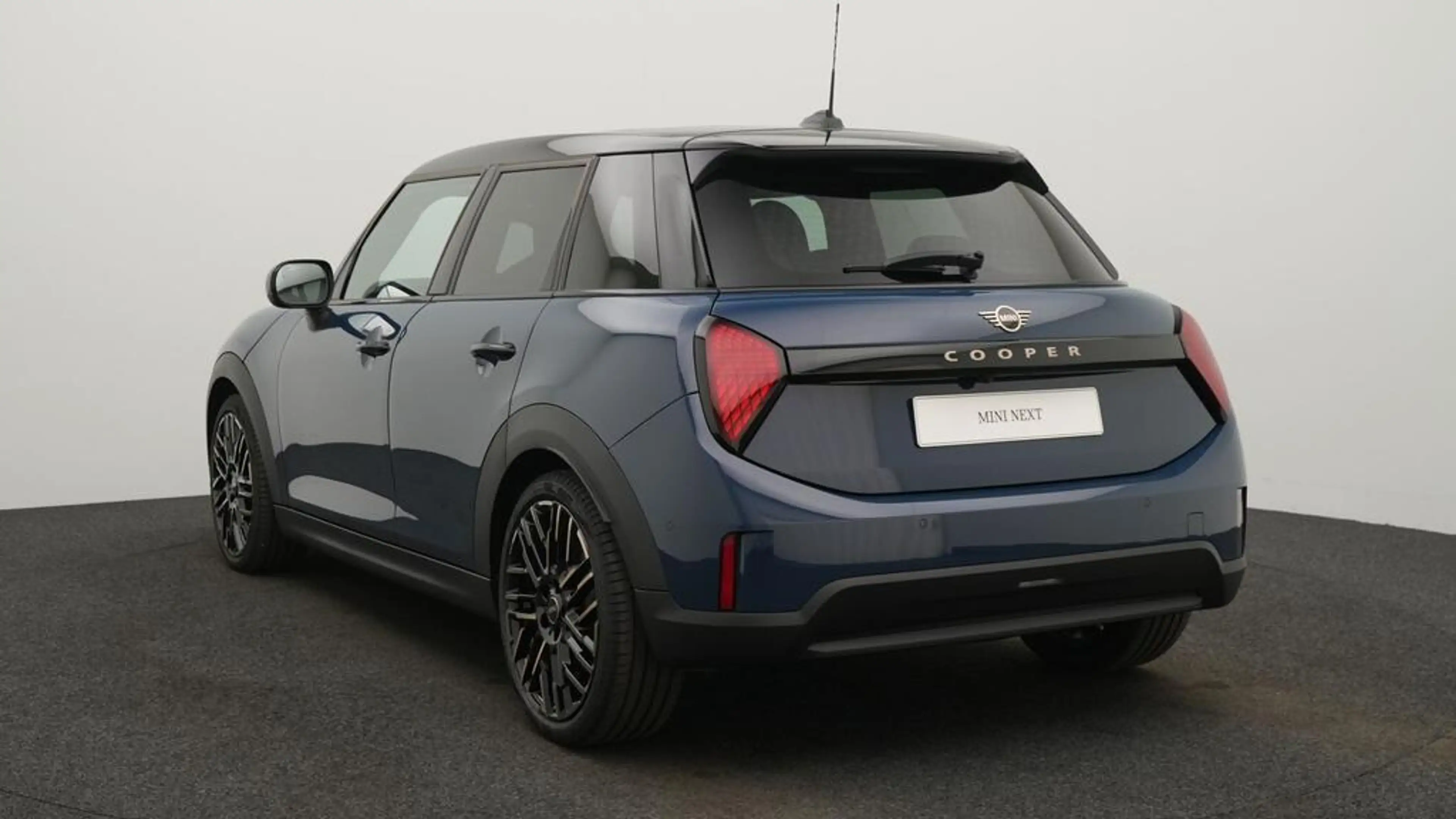 MINI Cooper C Favoured Trim — photo 4