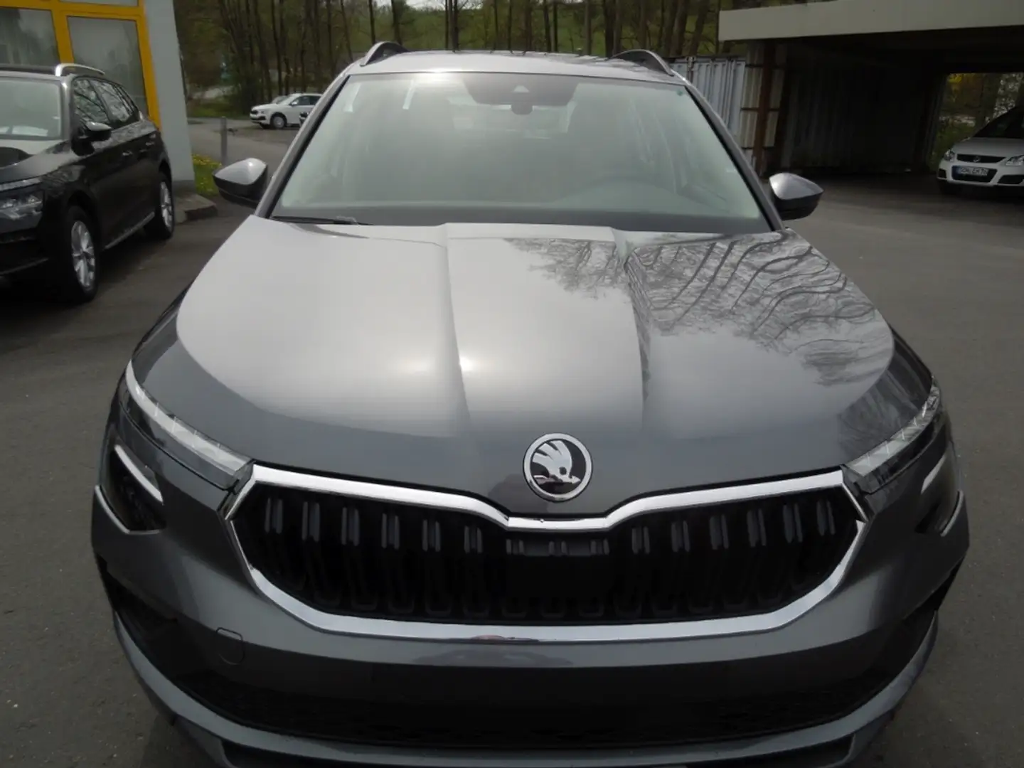 Skoda Kamiq 1.5TSI 130Jahre/AHK/LED/Sitzheizung/Kamera Grau - 2