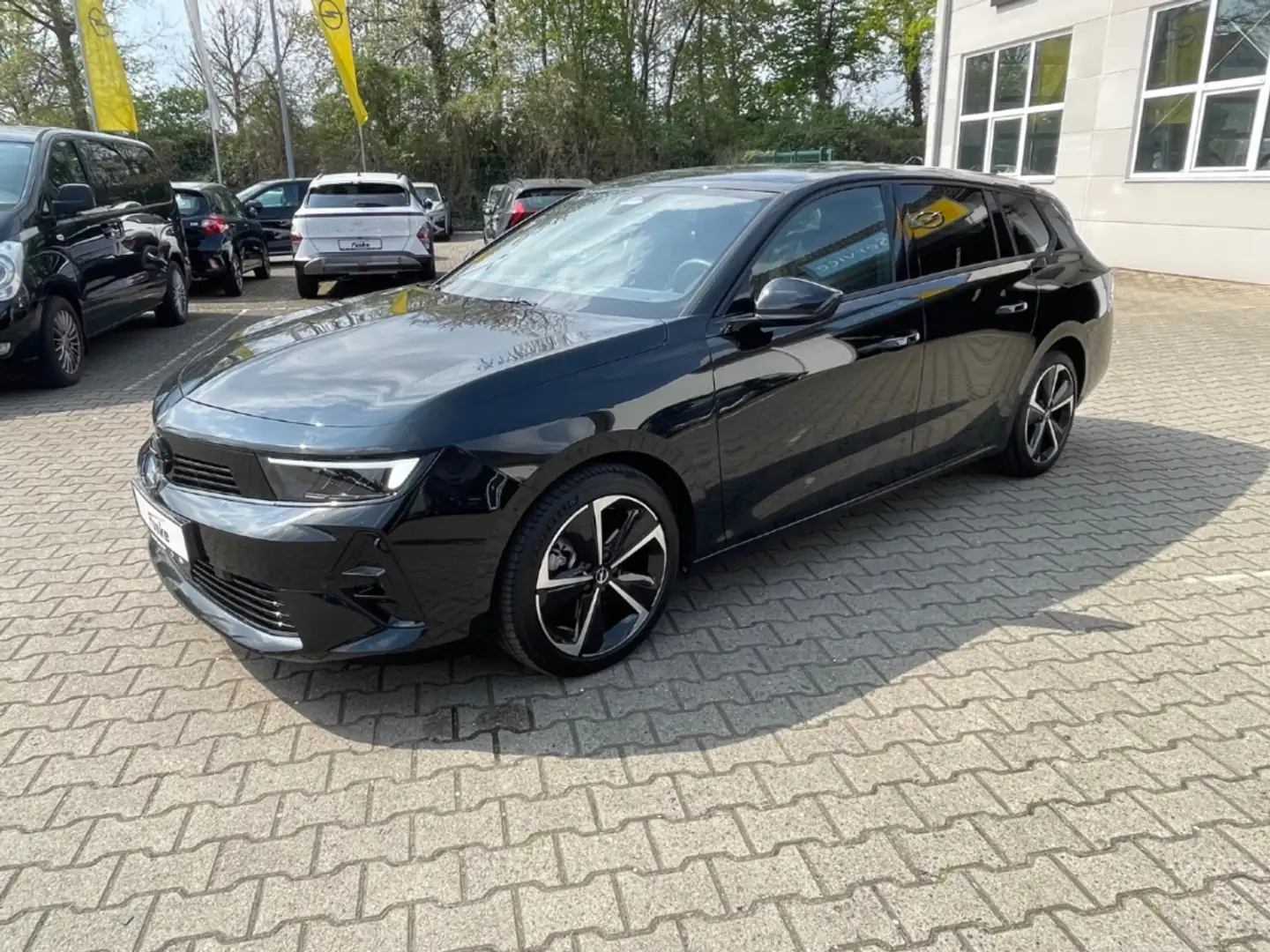 Opel Astra L Sports Tourer AT GS Line 1.2 Turbo EU6e Navi 360 Negro - 1