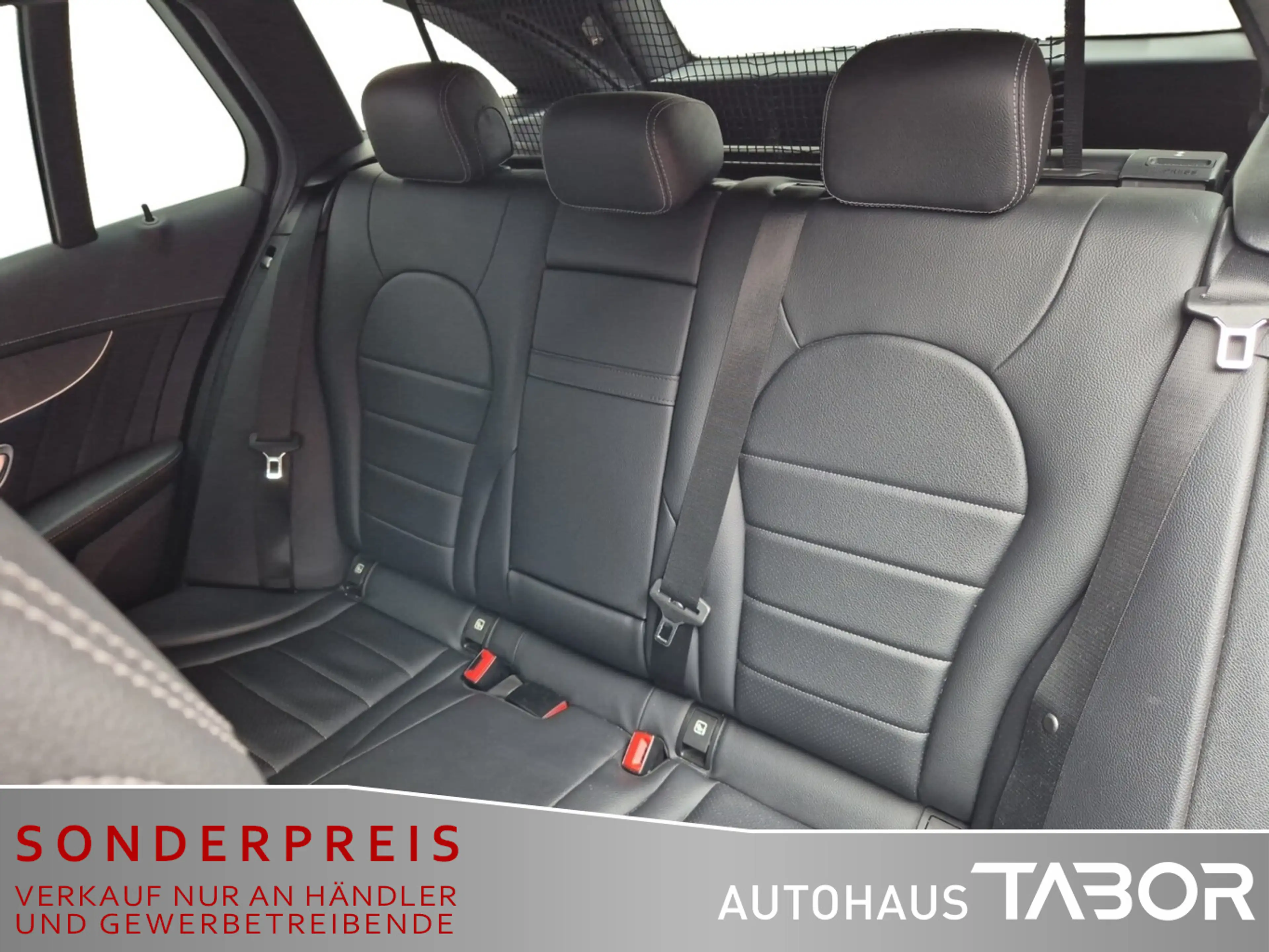 Mercedes-Benz C 250 C250d T AMG Line 4M Pano Nav LED ACC StandHz AHK — photo 11