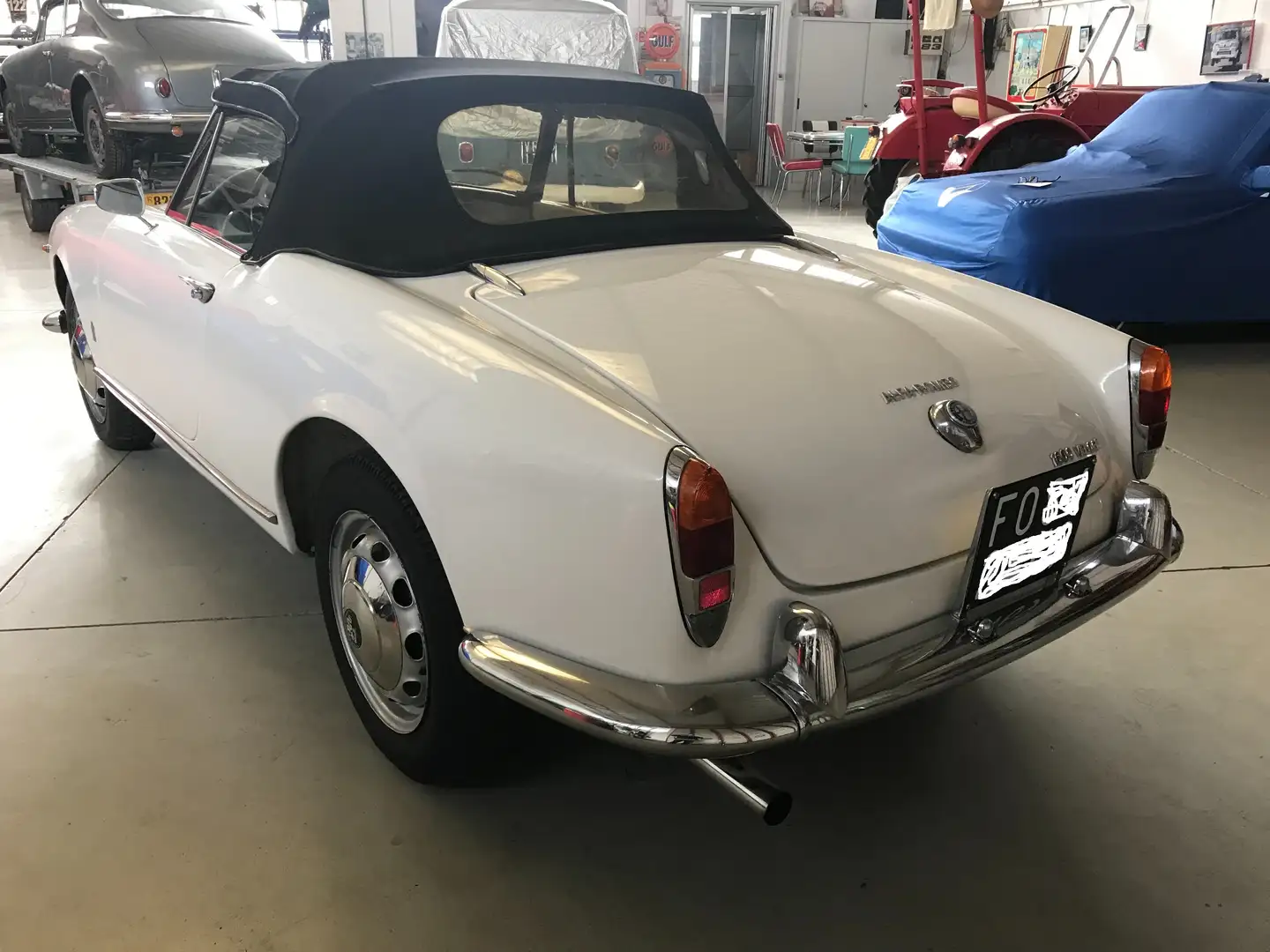 Alfa Romeo Giulia Spyder Veloce Weiß - 2
