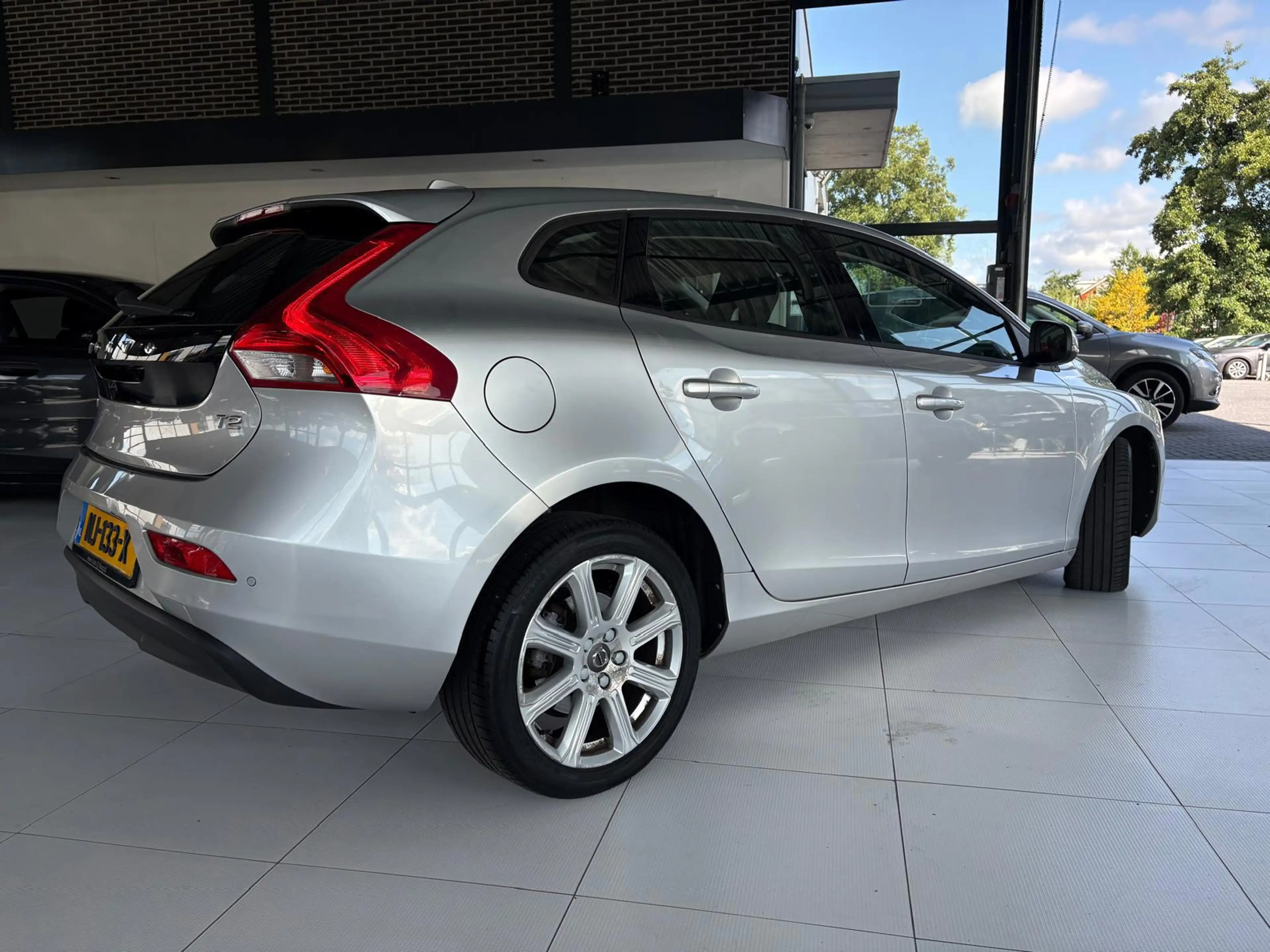 Volvo V40 1.5 T2 Nordic+ | Stoelverwarming | Navi | LED | PD — photo 7