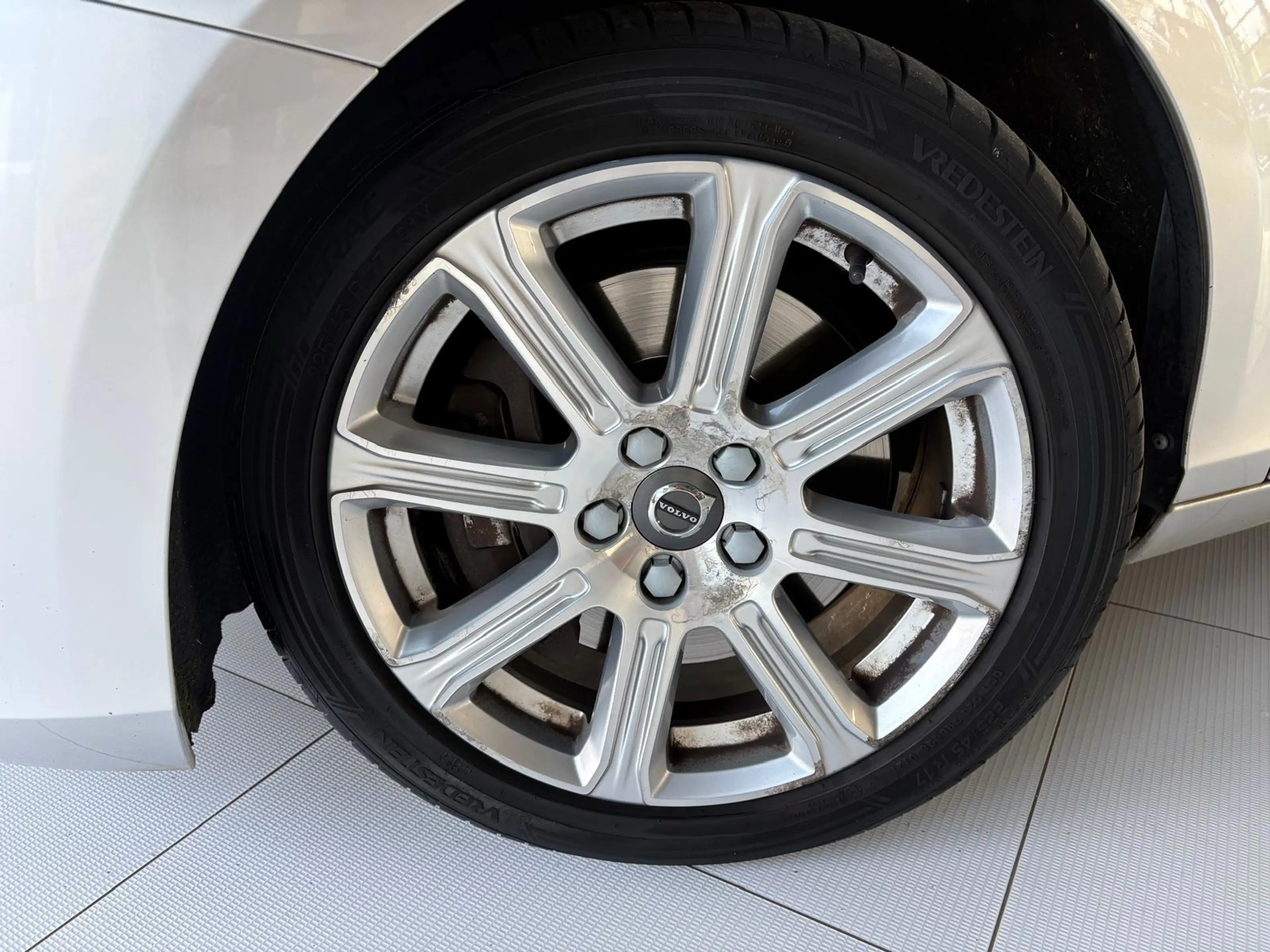 Volvo V40 1.5 T2 Nordic+ | Stoelverwarming | Navi | LED | PD — photo 2