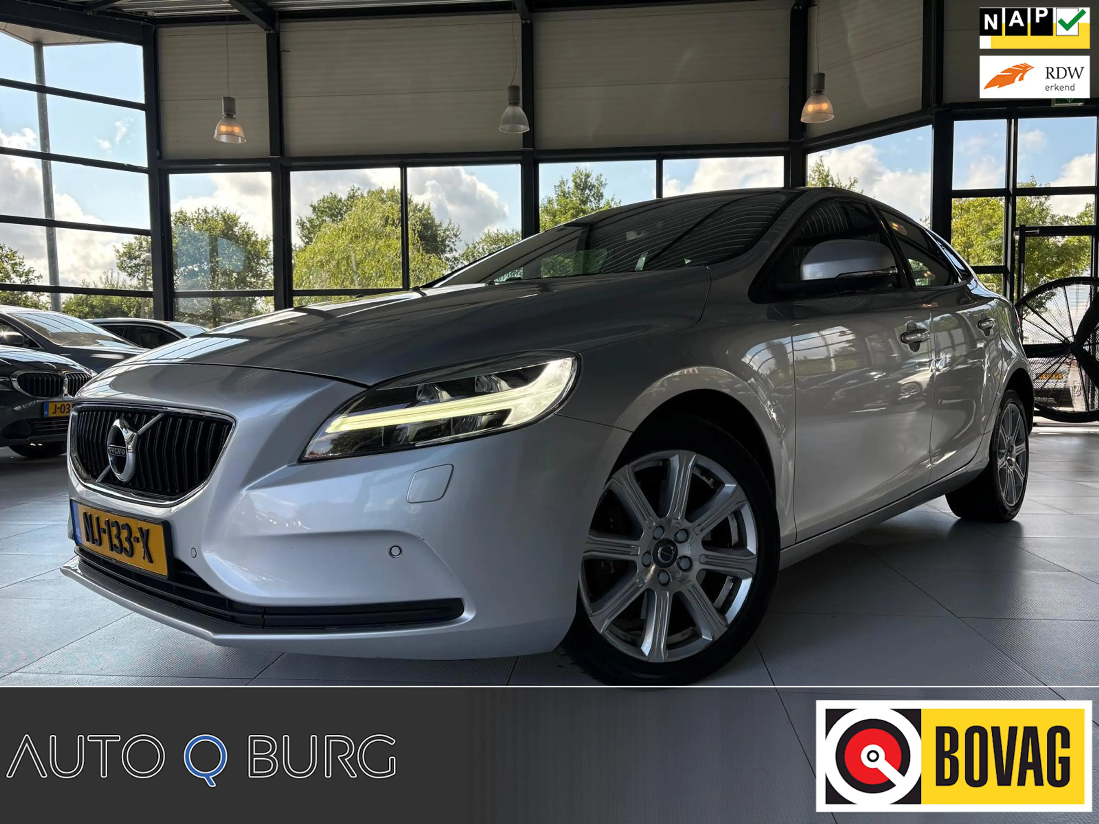 Volvo V40 1.5 T2 Nordic+ | Stoelverwarming | Navi | LED | PD