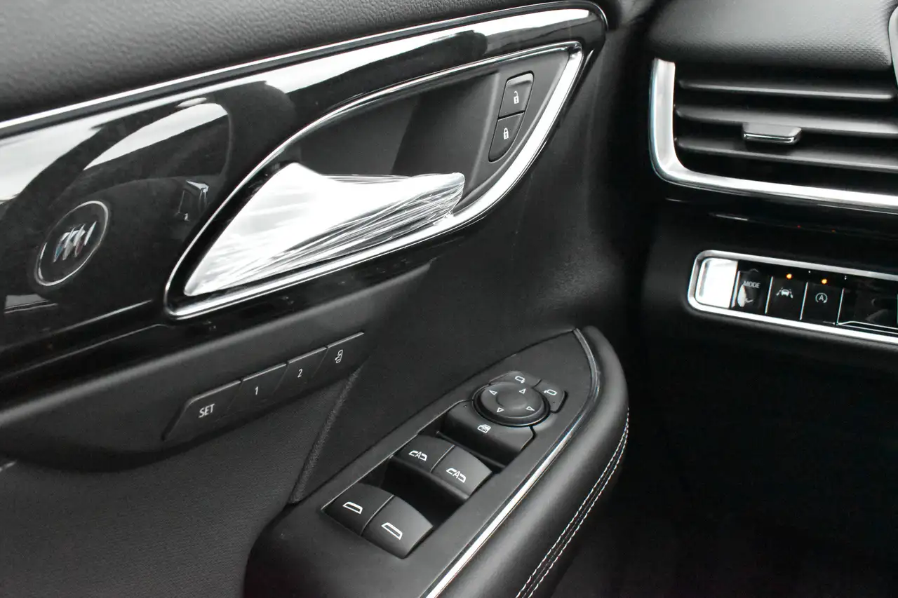 Buick Envision снимка Buick Envision