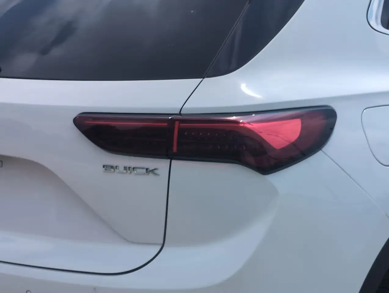 Buick Envision fotografie Buick Envision