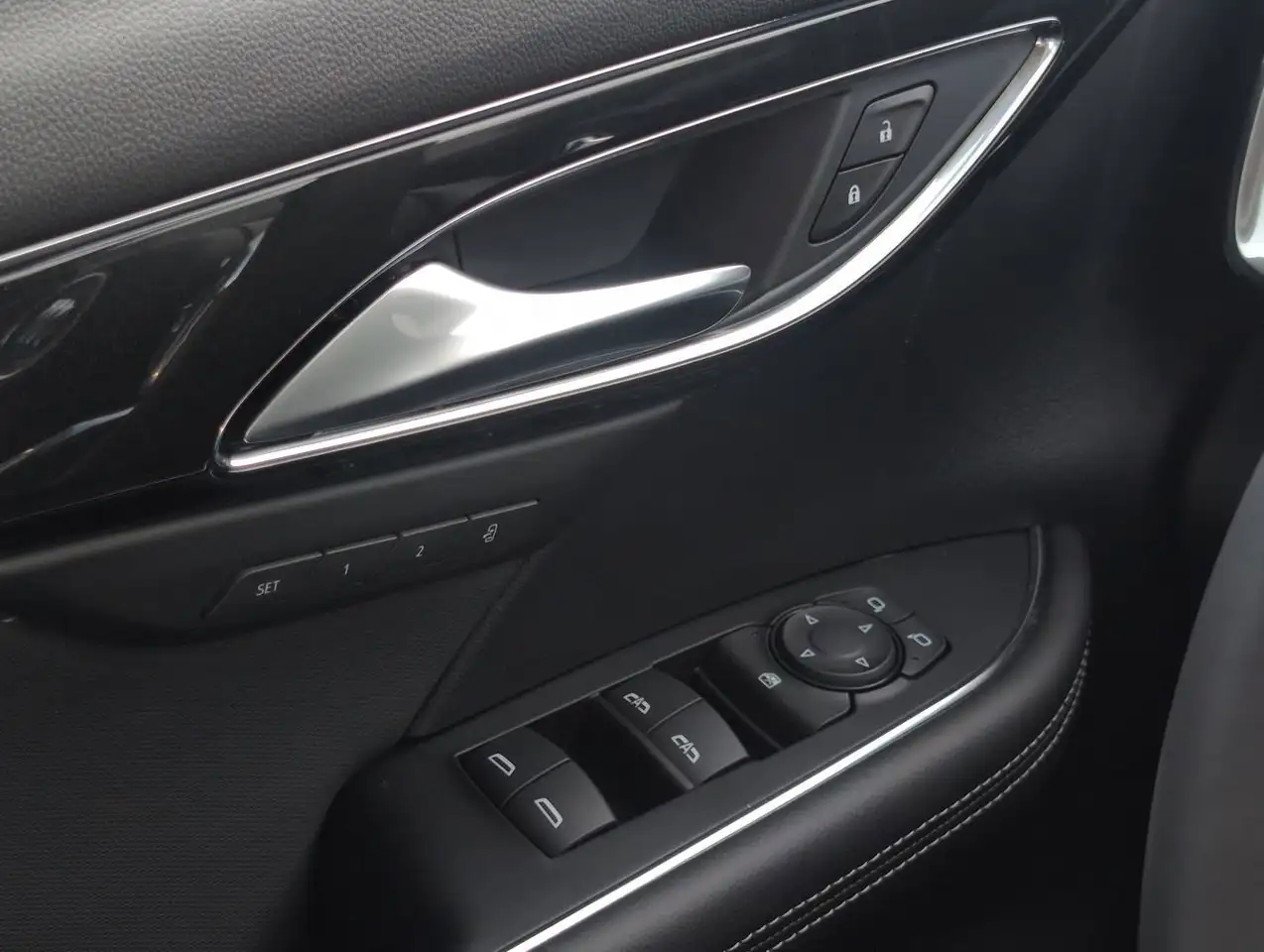 Buick Envision fotografie Buick Envision
