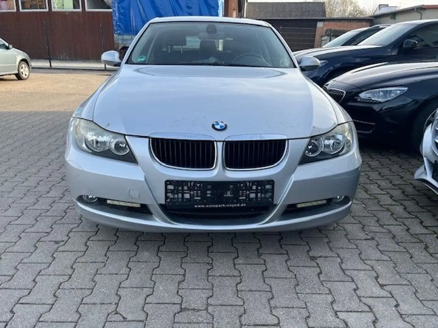 BMW 320 i Touring * AUTOMATIK * LEDER * 76.000 KM * Gümüş rengi - 2