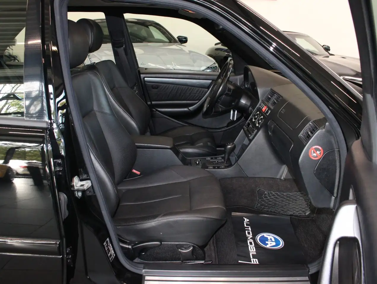 Mercedes-Benz C 200 Sport Guter Pflegezustand+GSD+Xenon+Leder, foto 7