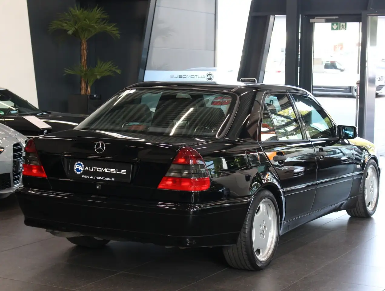 Mercedes-Benz C 200 Sport Guter Pflegezustand+GSD+Xenon+Leder, foto 5