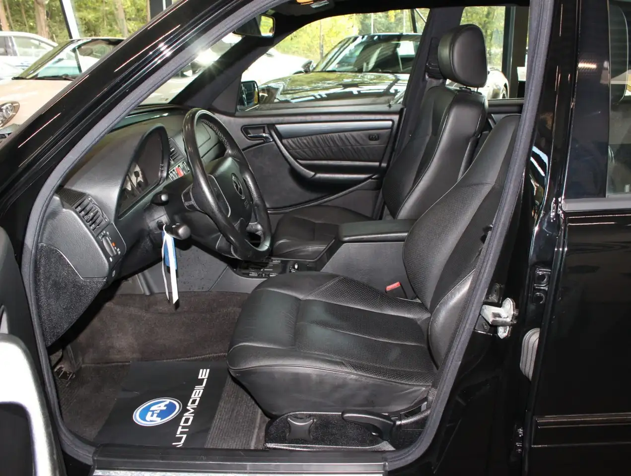 Mercedes-Benz C 200 Sport Guter Pflegezustand+GSD+Xenon+Leder, foto 10