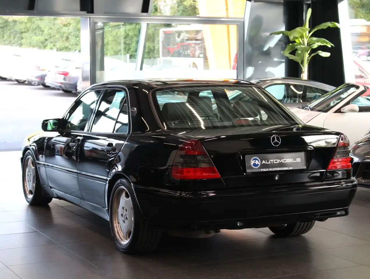 Mercedes-Benz C 200 Sport Guter Pflegezustand+GSD+Xenon+Leder, foto 4