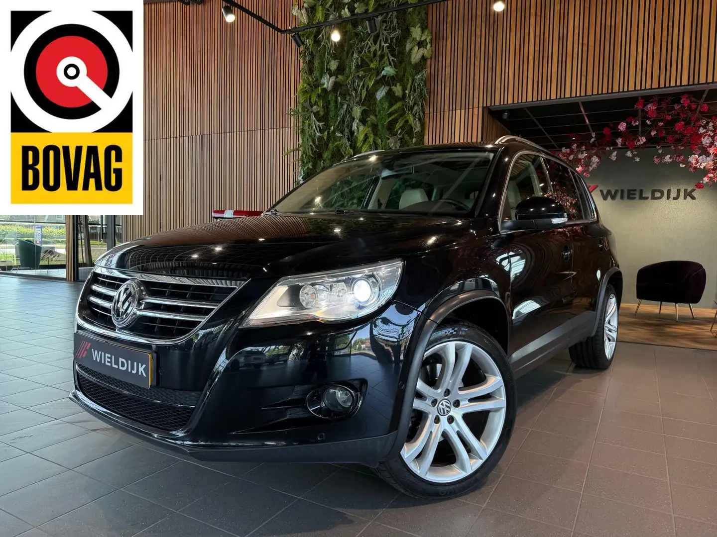 Volkswagen Tiguan 2.0 TSI Sport&Style 4Motion Panorama schuif trekha Чорний - 1