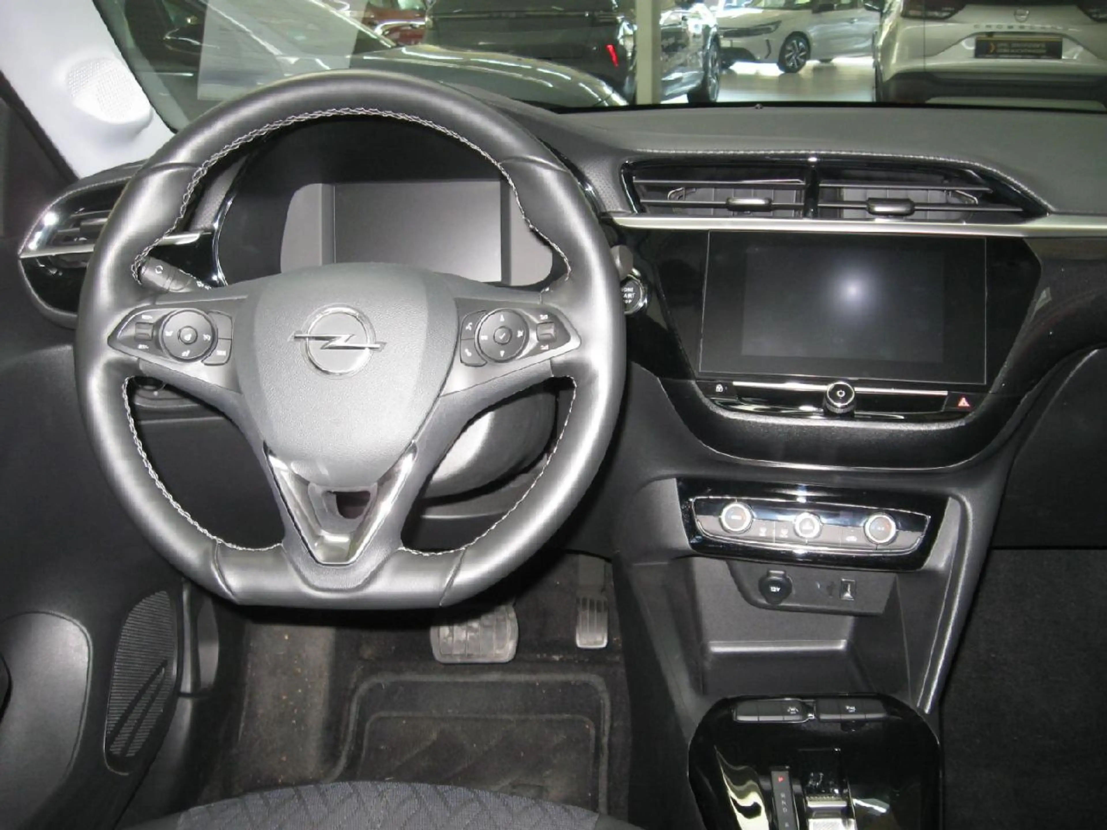 Opel Corsa-e e Elegance — photo 6
