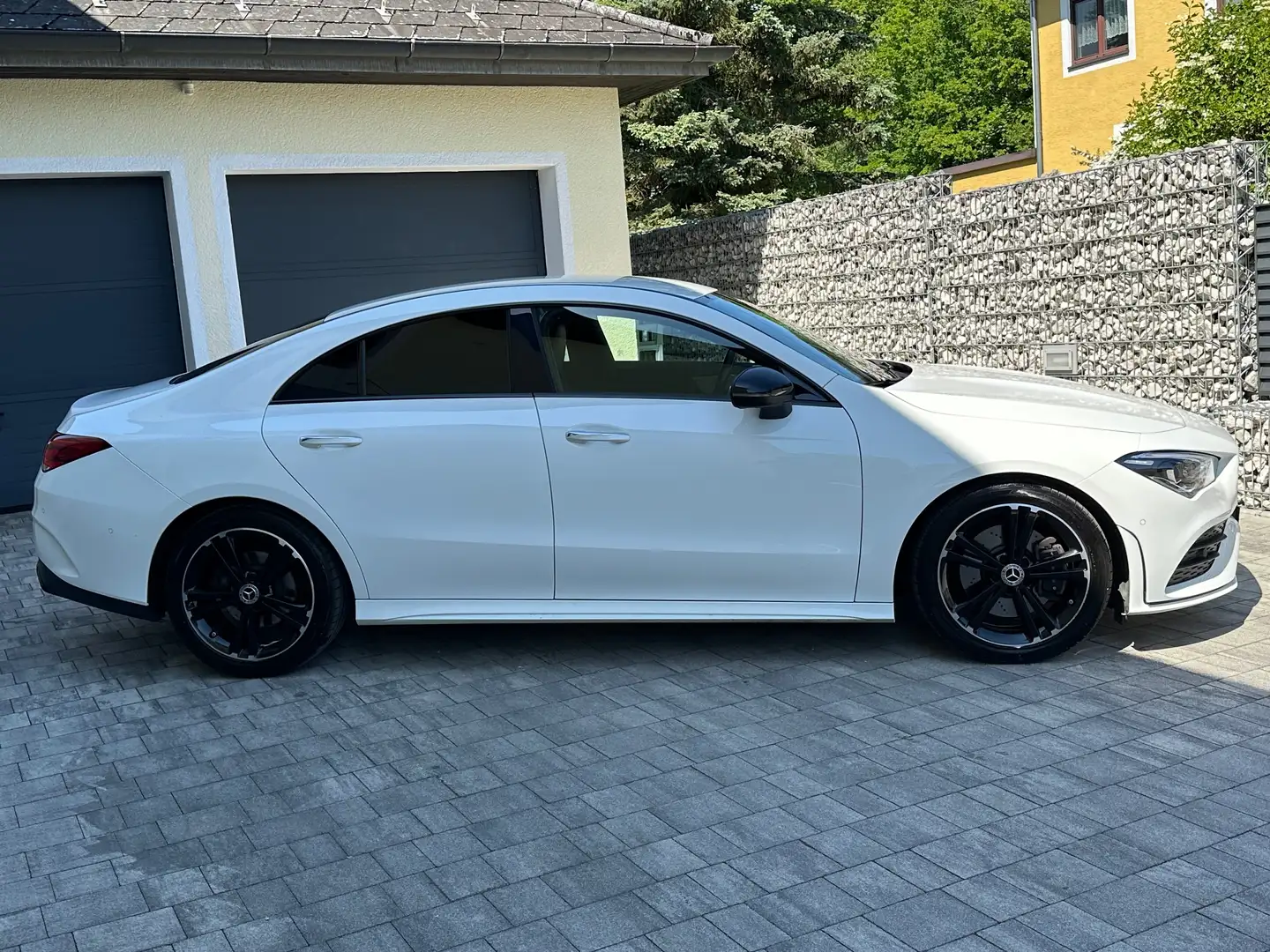 Mercedes-Benz CLA 200 Weiß - 2