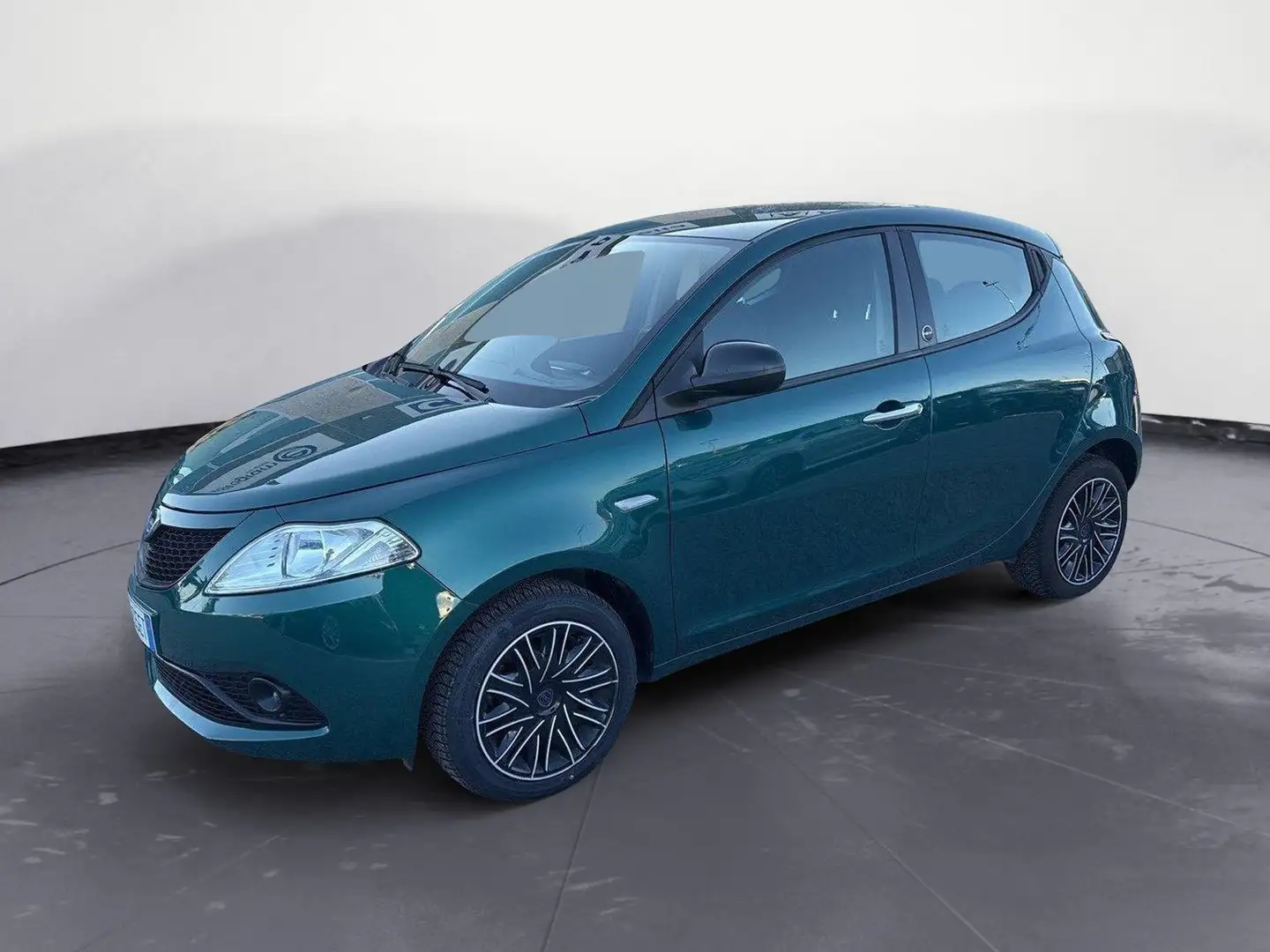 Lancia Ypsilon 1.2 69 CV 5 porte GPL Ecochic Gold Verde - 1