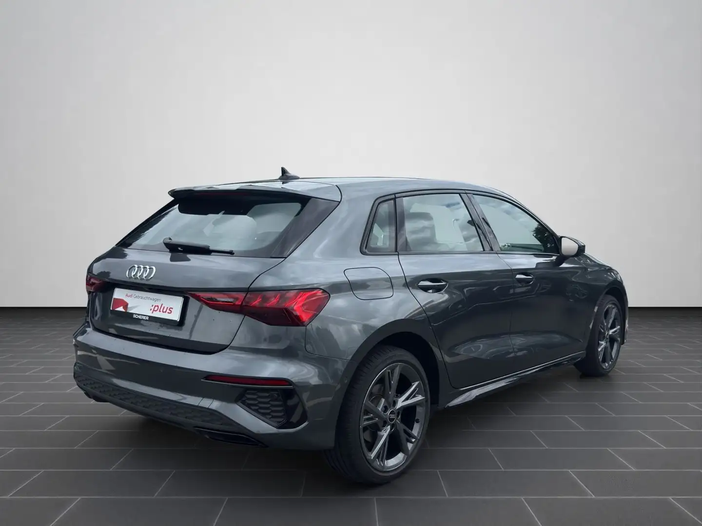 Audi A3 40 TFSIe S line S tronic B&O KAMERA Green - 2