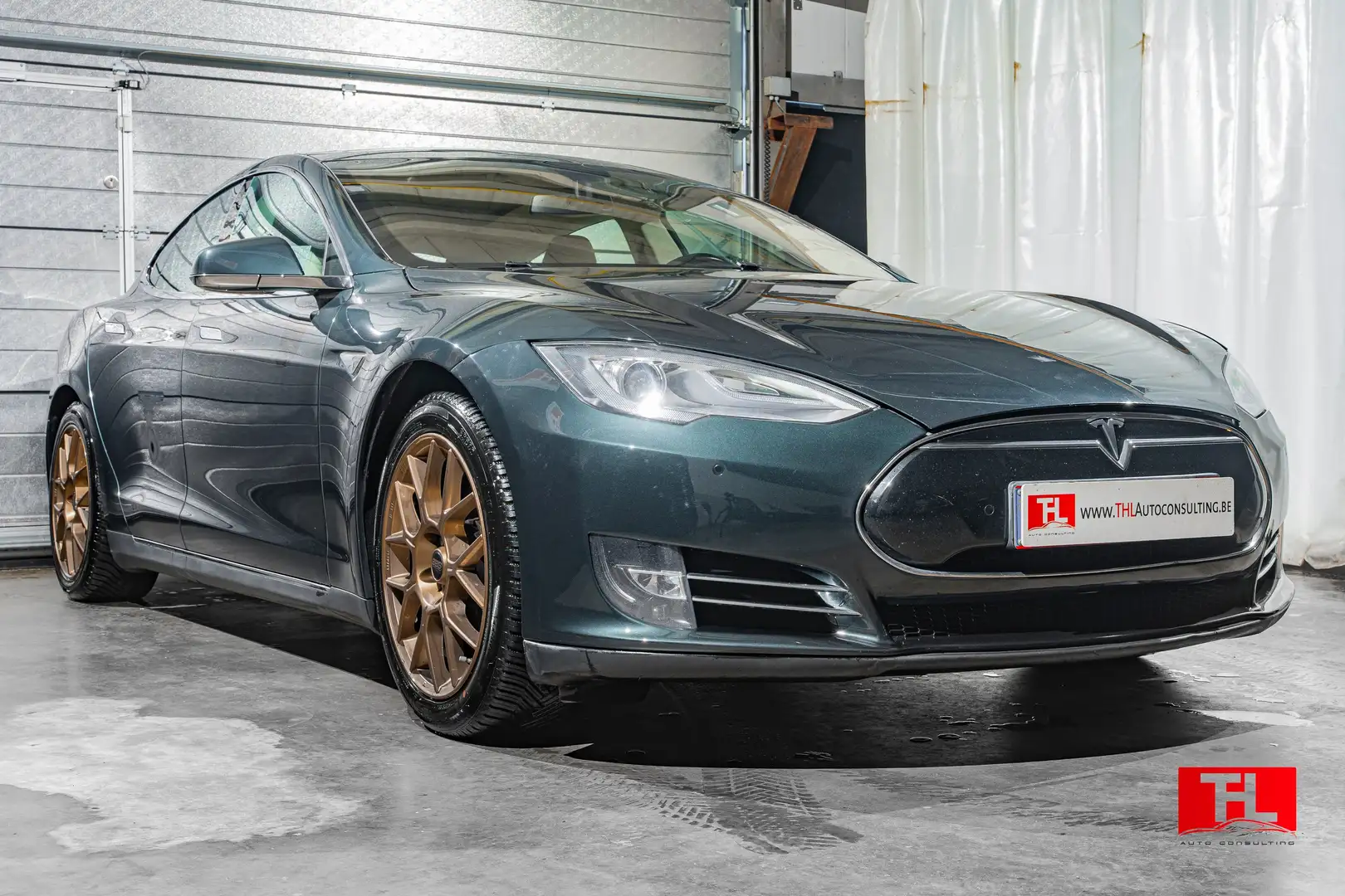 Tesla Model S 85 kWh Verde - 2