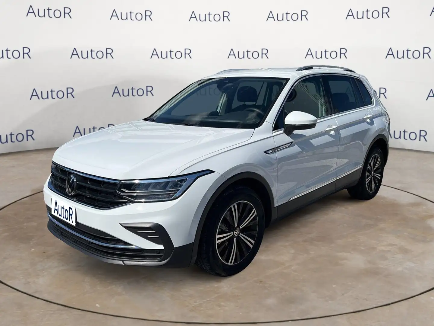 Volkswagen Tiguan 2.0 TDI 150 CV SCR DSG 4MOTION Life Bianco - 1