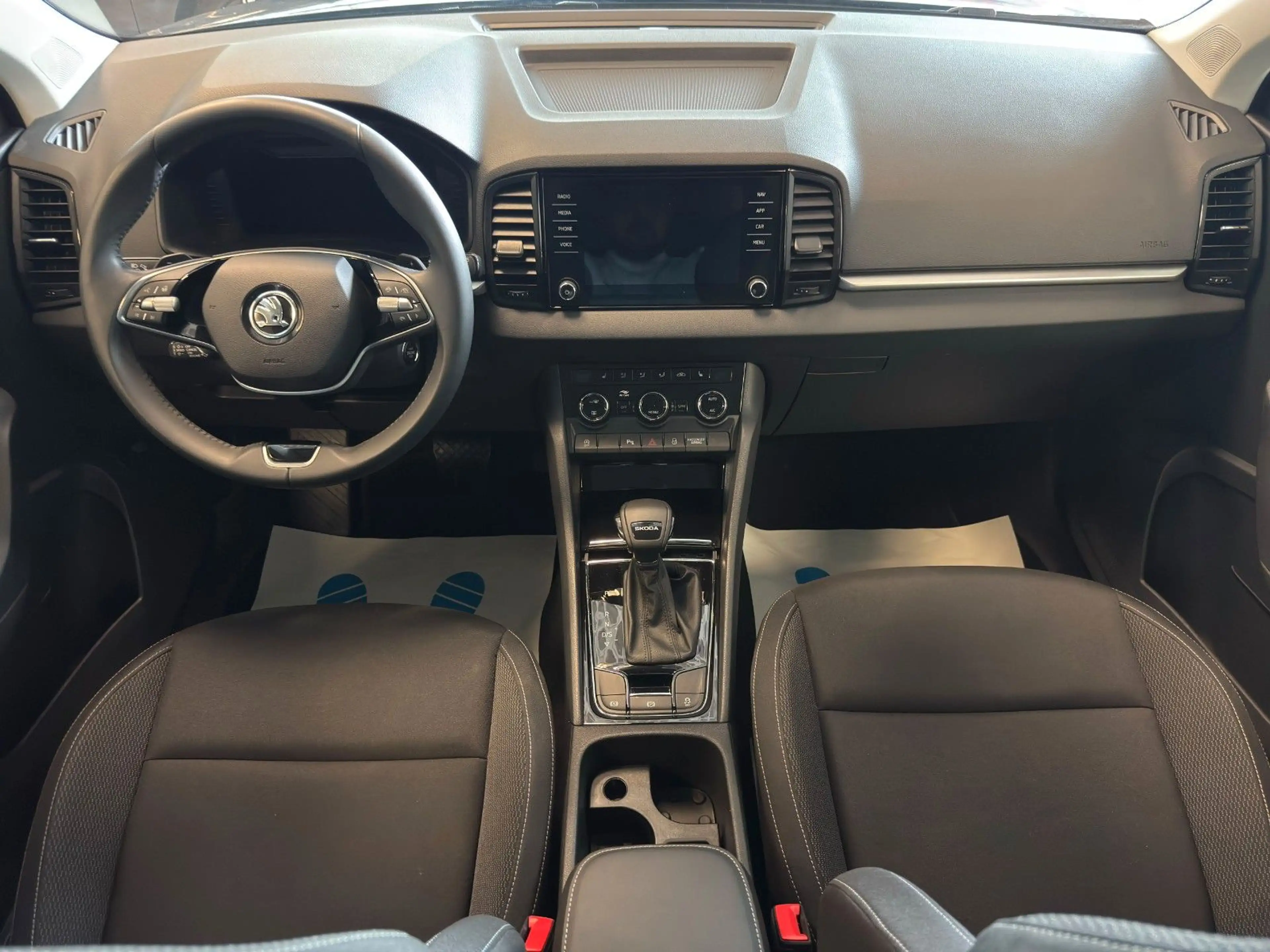 Skoda Karoq 1.5 TSI DSG Selection*ACC*AHK*Navi*SHZ* — photo 10