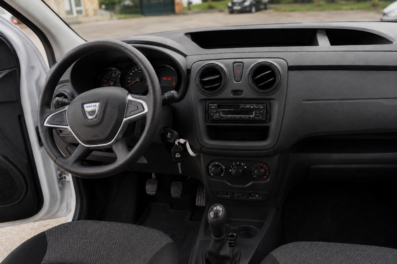 Dacia Dokker *5-Sitze+PDC+Radio+Navi* — photo 15