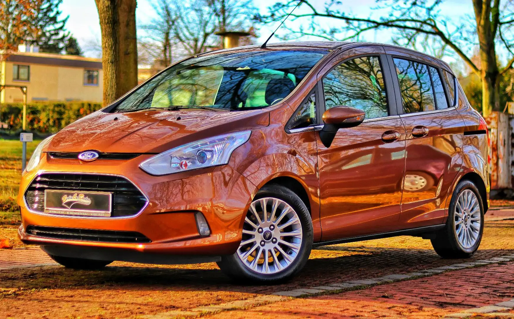 Ford B-Max *KLIMA*PDC*SITZHEIZ.*START-STOP*TITANIUM* Marrón - 2